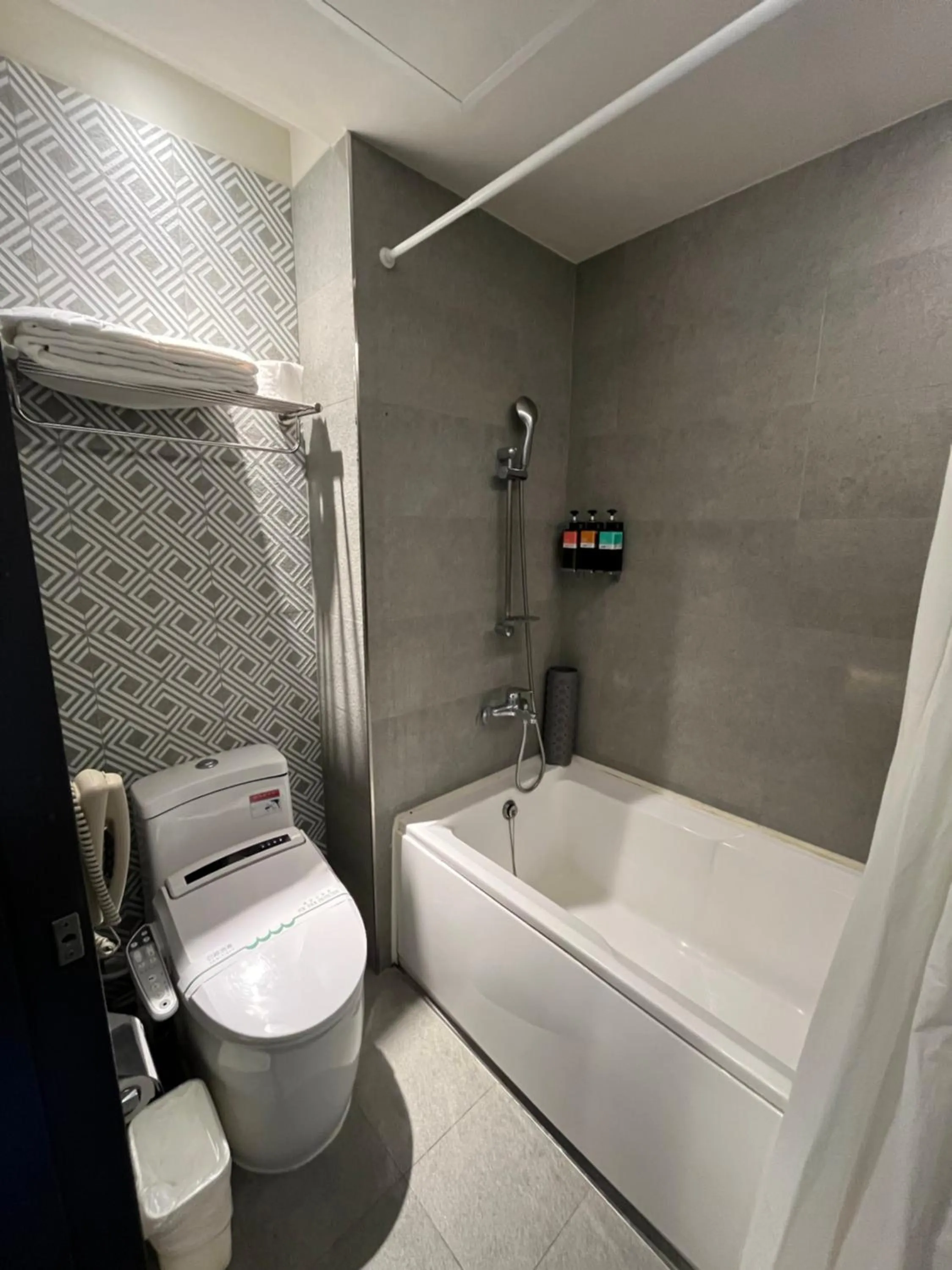 Watermark Hotel Kaohsiung Main Station