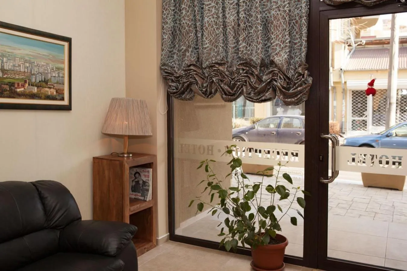 Facade/entrance, Bed in Hotel Motto