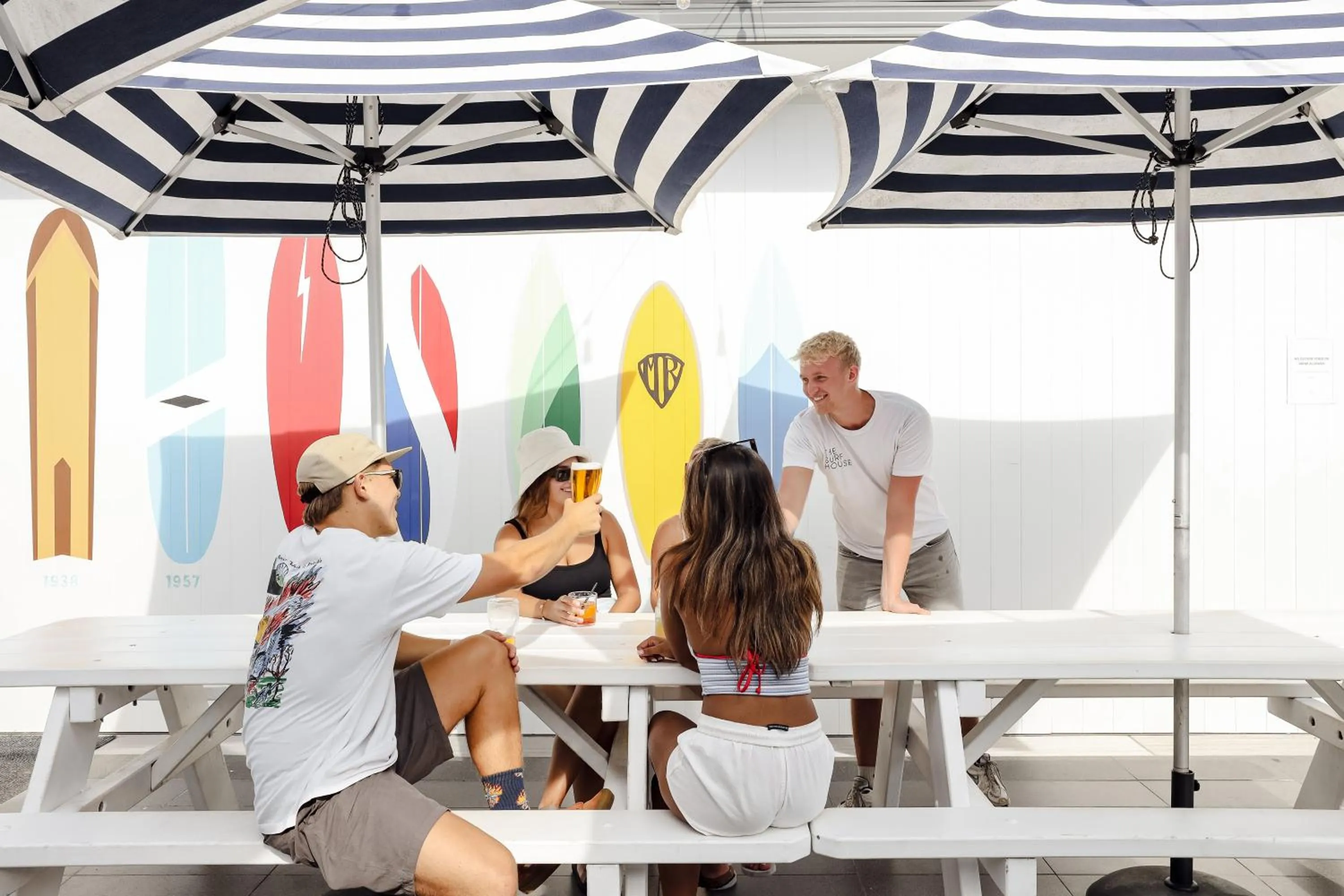 Lounge or bar in The Surf House