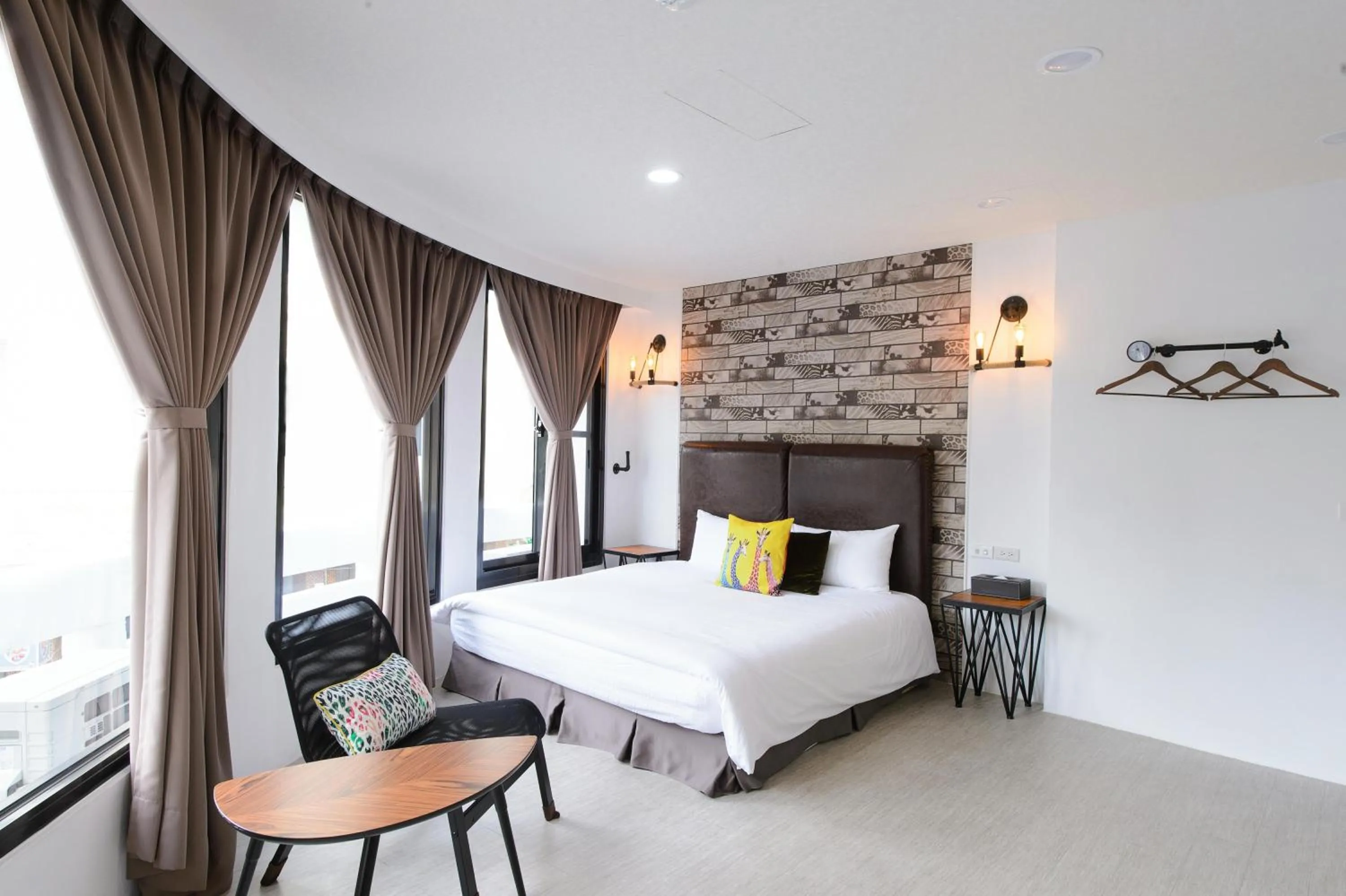 bunk bed, Bed in Live in the Happiness