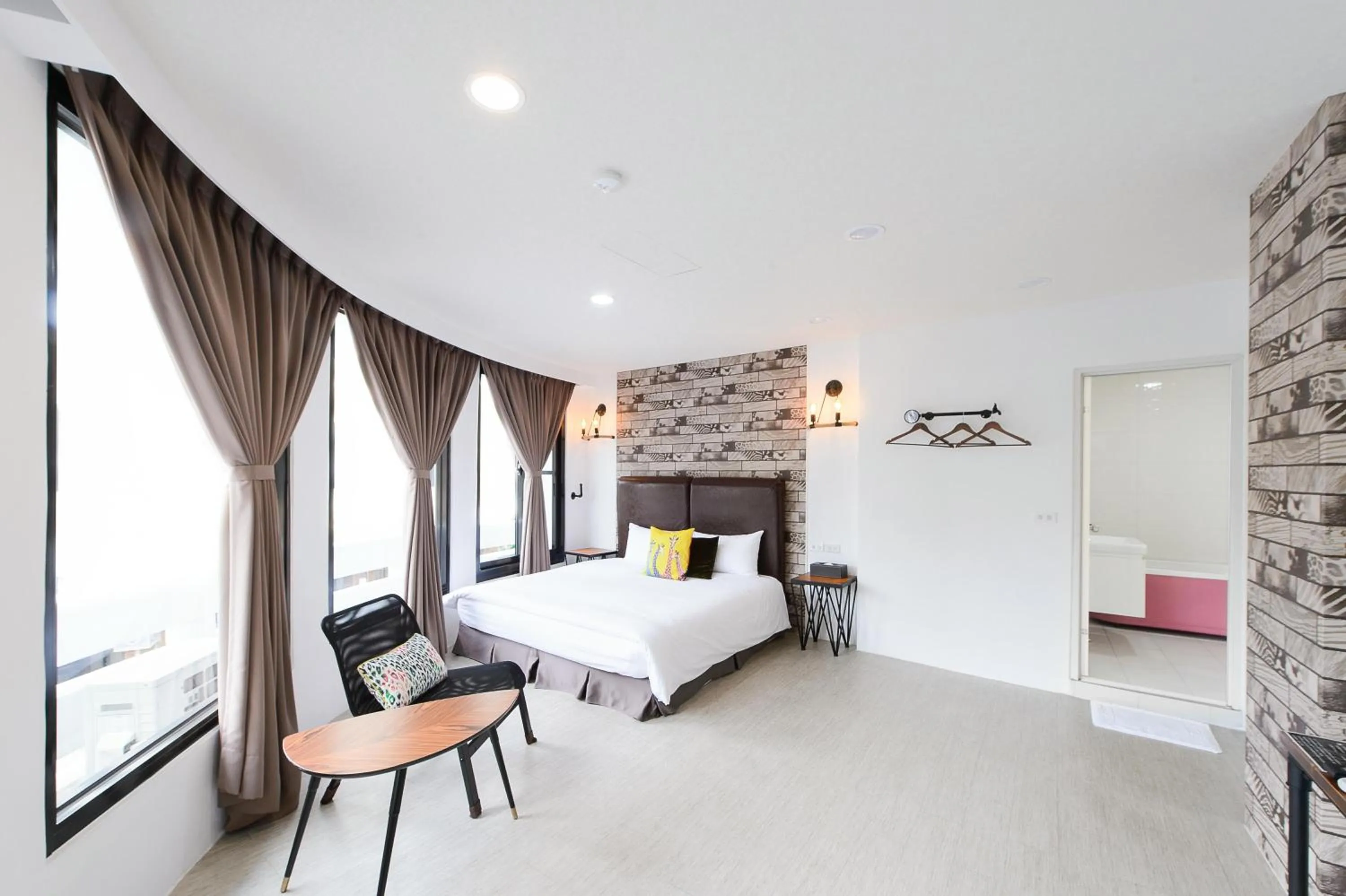 bunk bed, Bed in Live in the Happiness