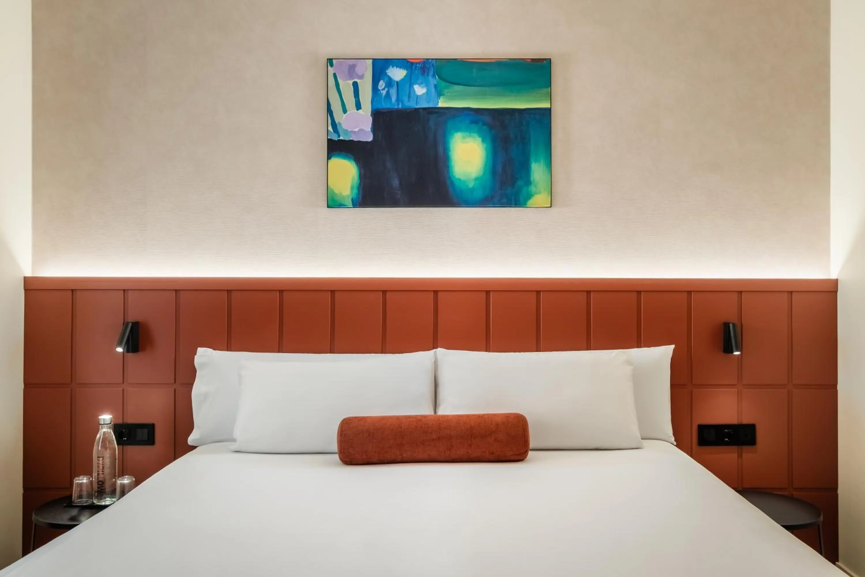 Photo of the whole room, Bed in BYPILLOW Amari