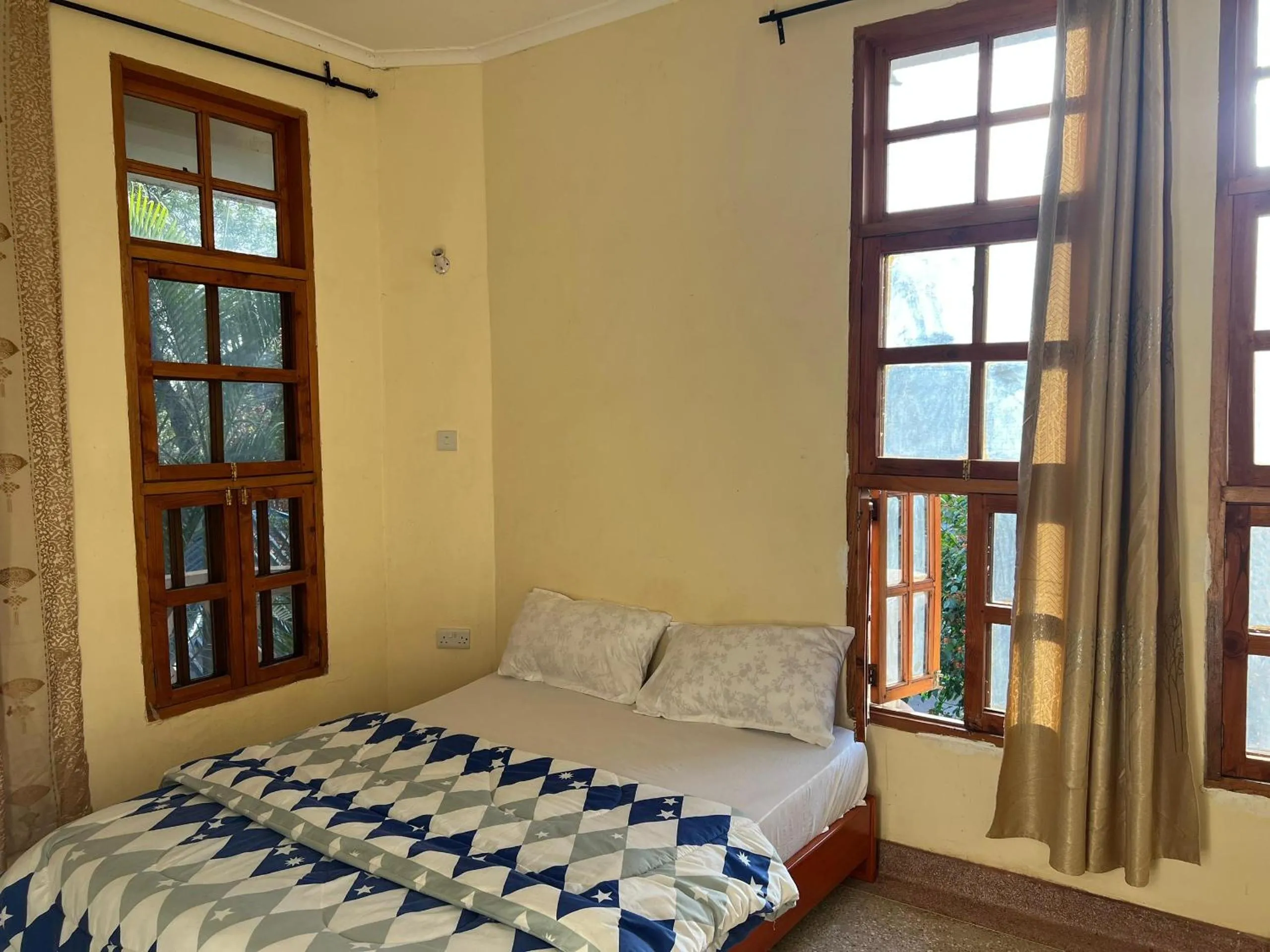 Bed in The Paradise Inn Kilimanjaro