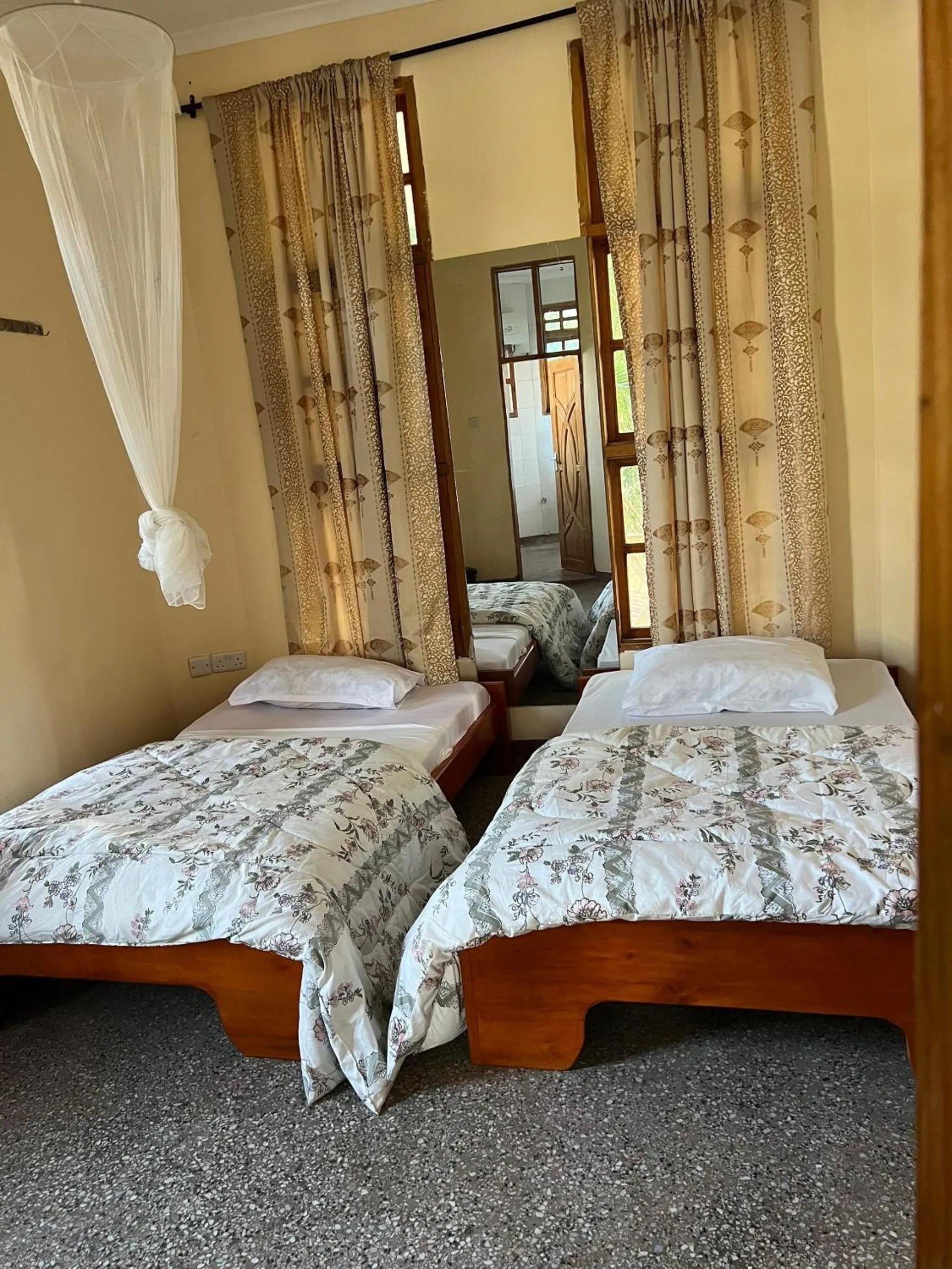 Bed in The Paradise Inn Kilimanjaro