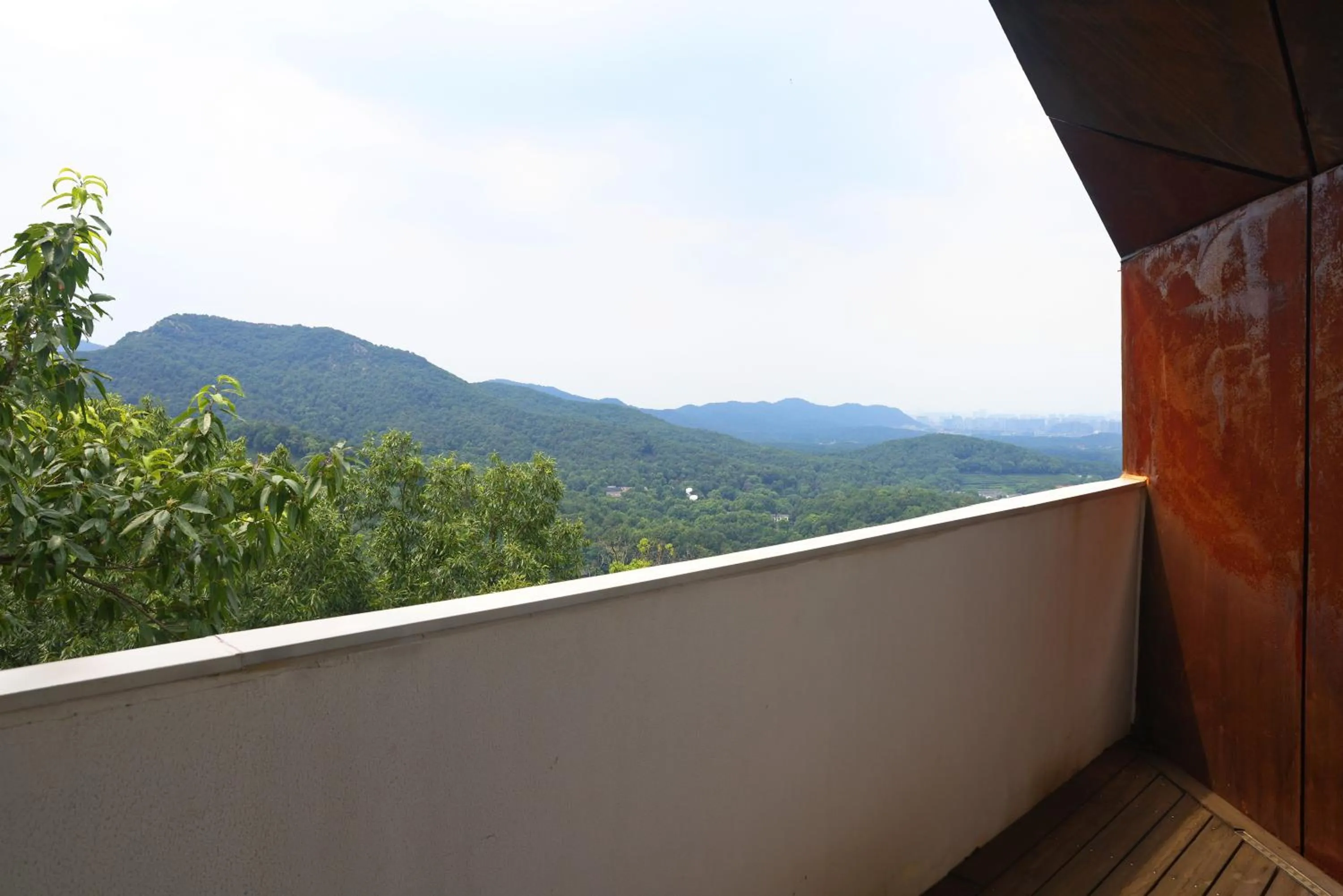 Day in Aventree Hotel