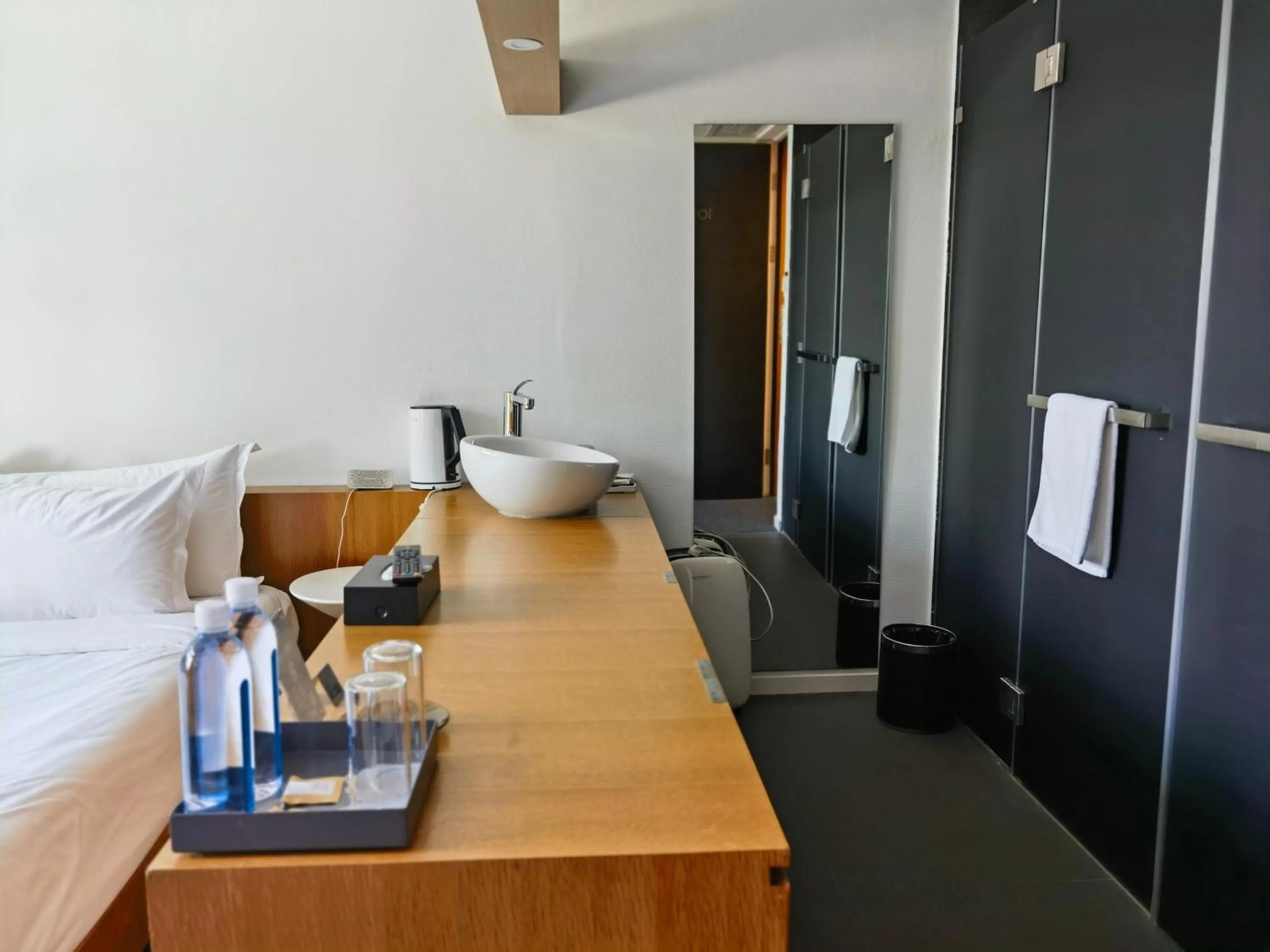 Bedroom in Aventree Hotel