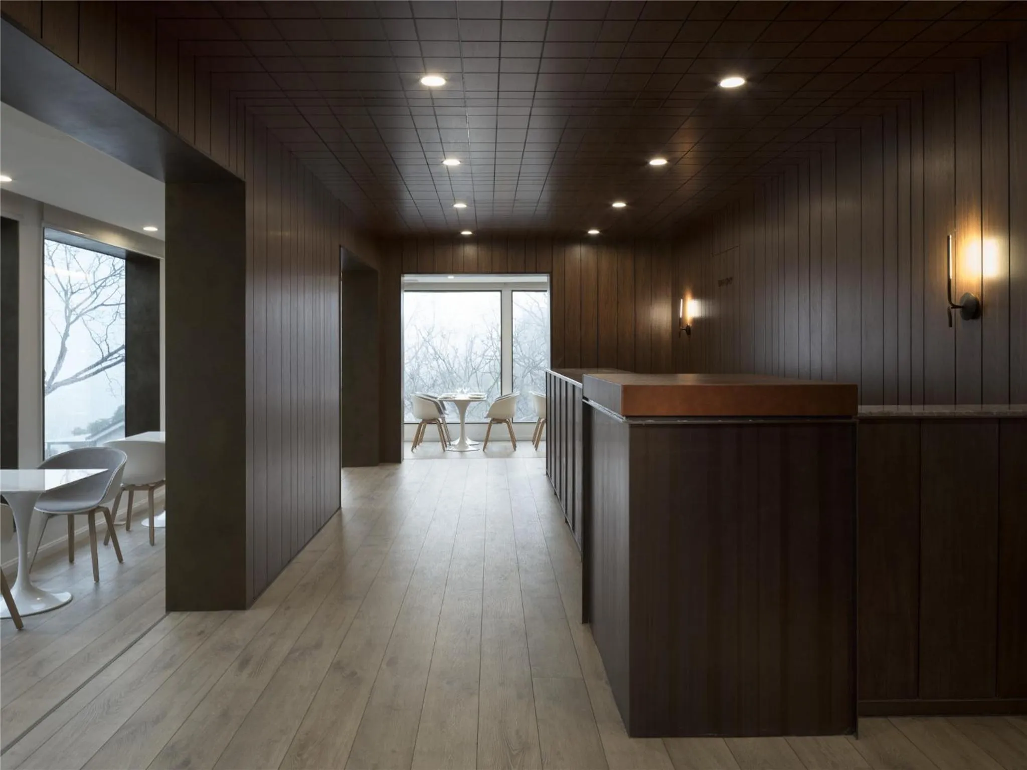 Restaurant/places to eat in Aventree Hotel