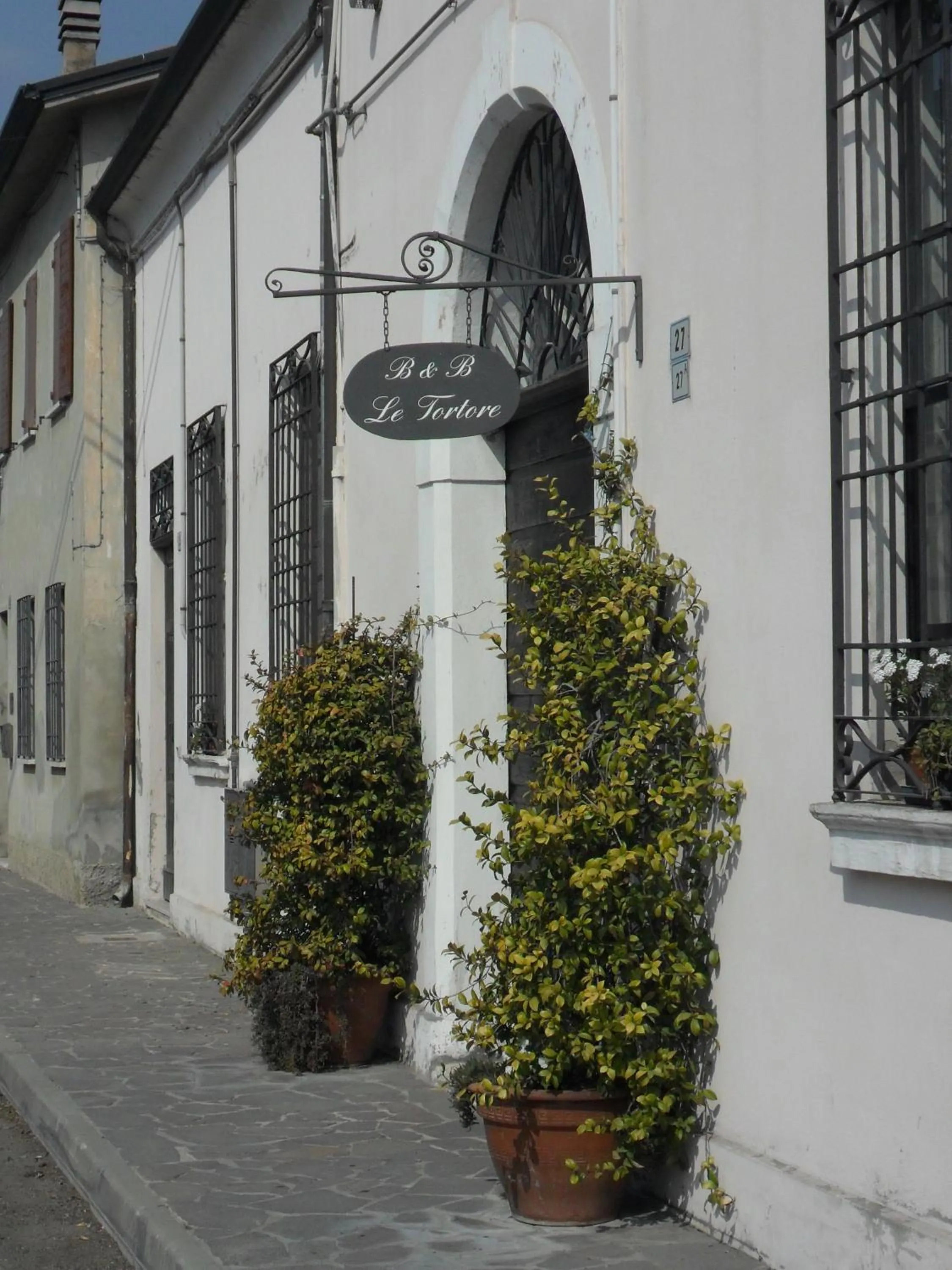 Facade/entrance in B&B Le Tortore