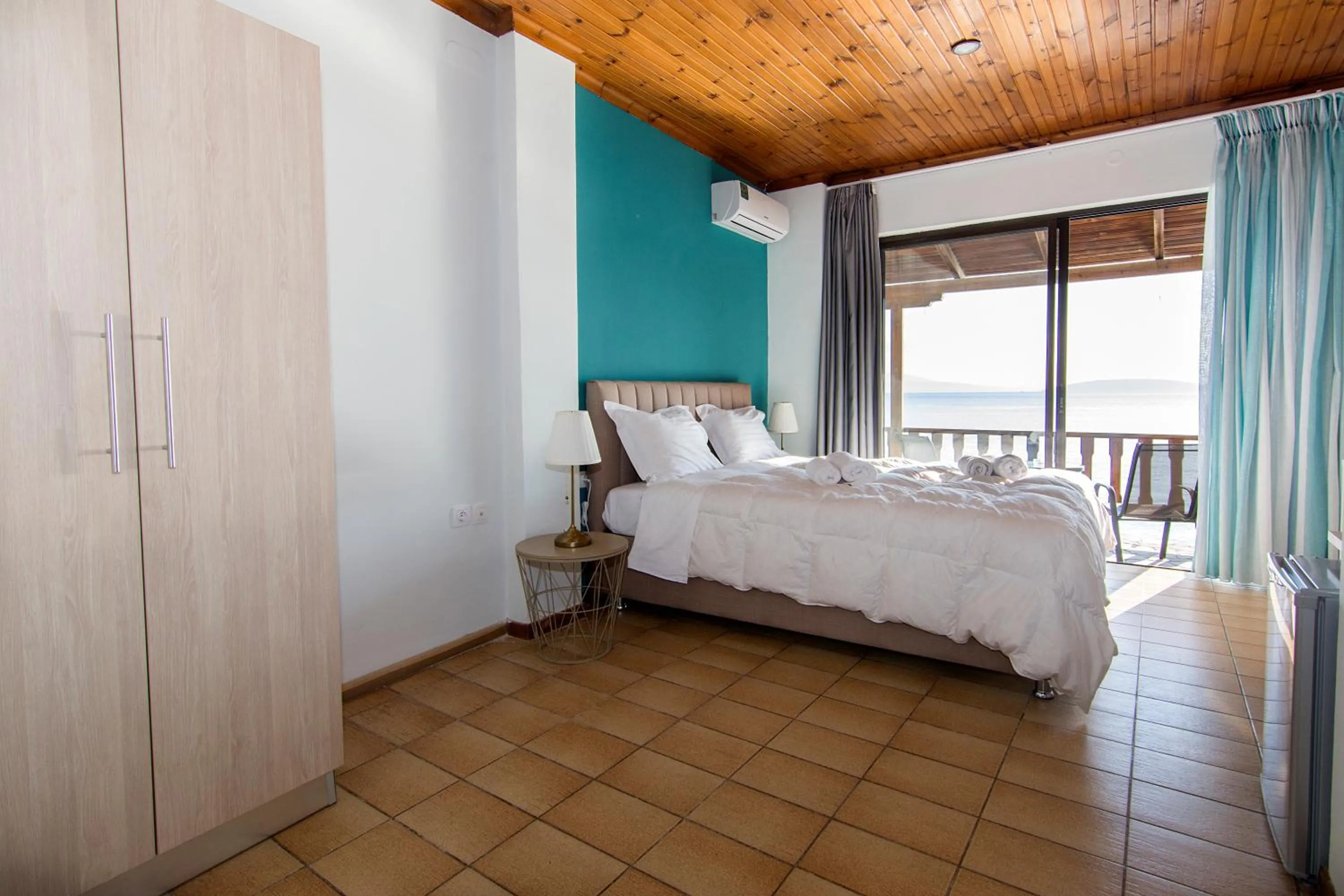 Poseidon Apartments