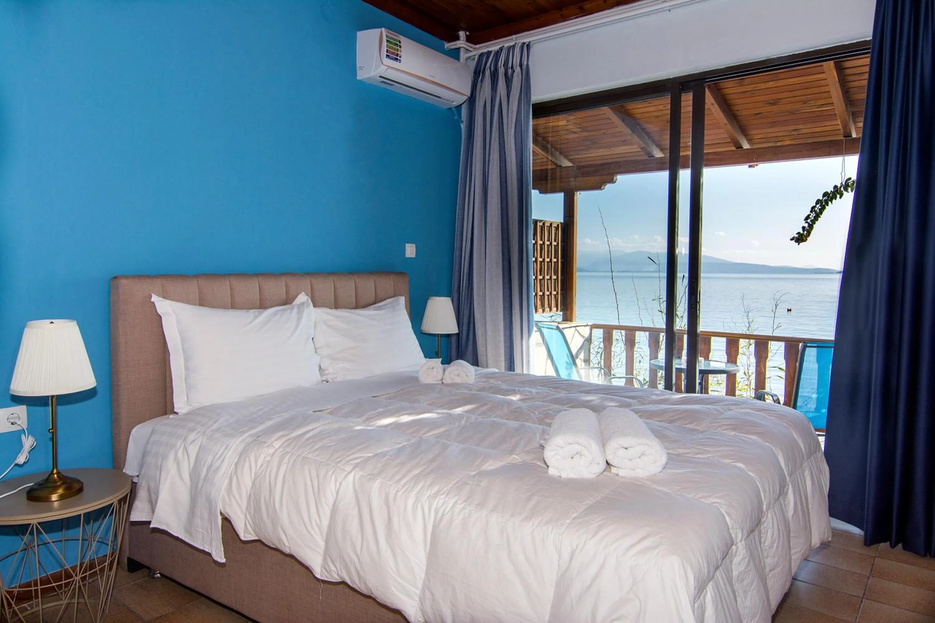 Poseidon Apartments