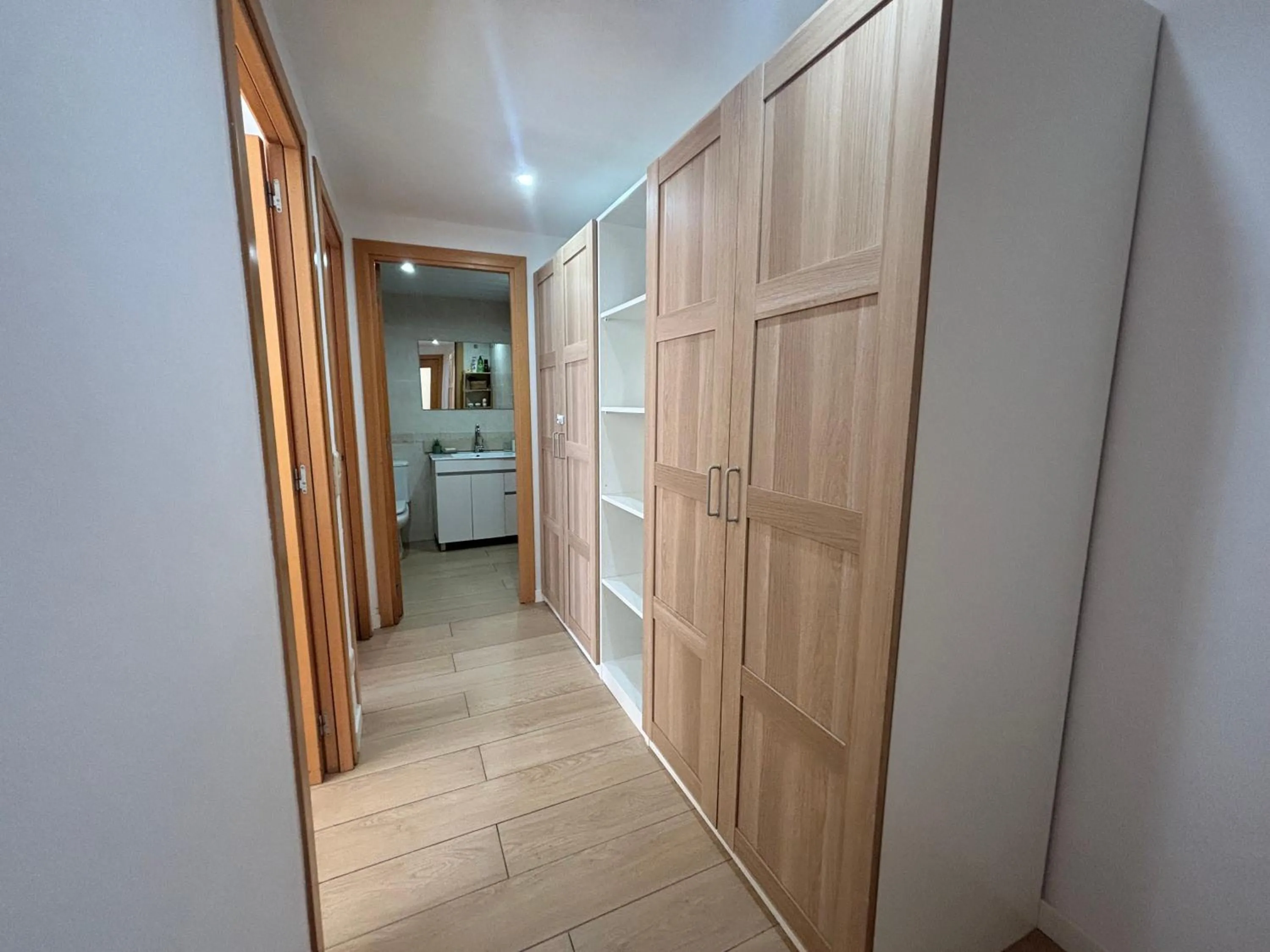 wardrobe in Santa Clotilde