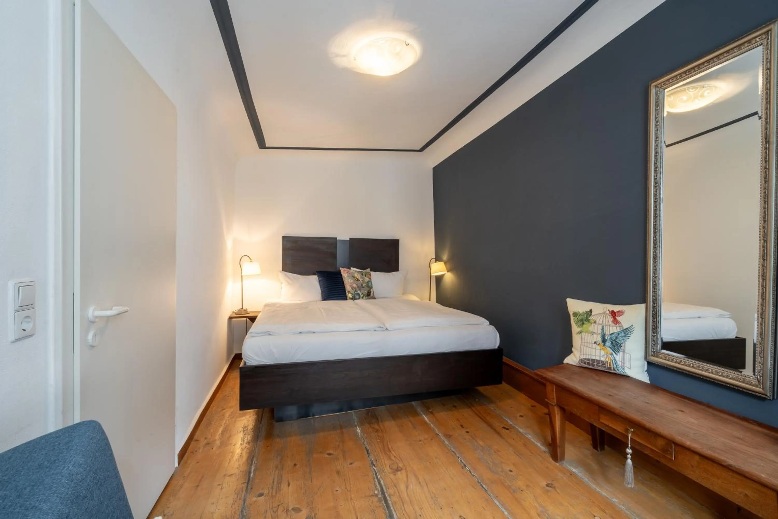 Photo of the whole room, Bed in Hotel am Fischmarkt