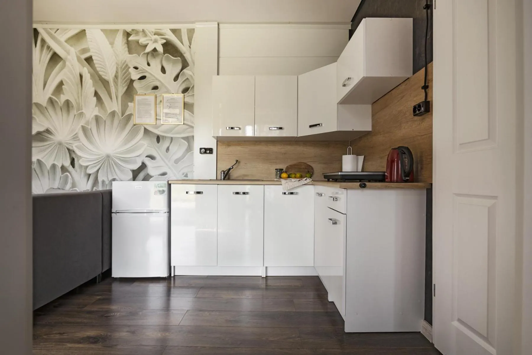 Kitchen or kitchenette in Gasan Place - Domki na Mazurach