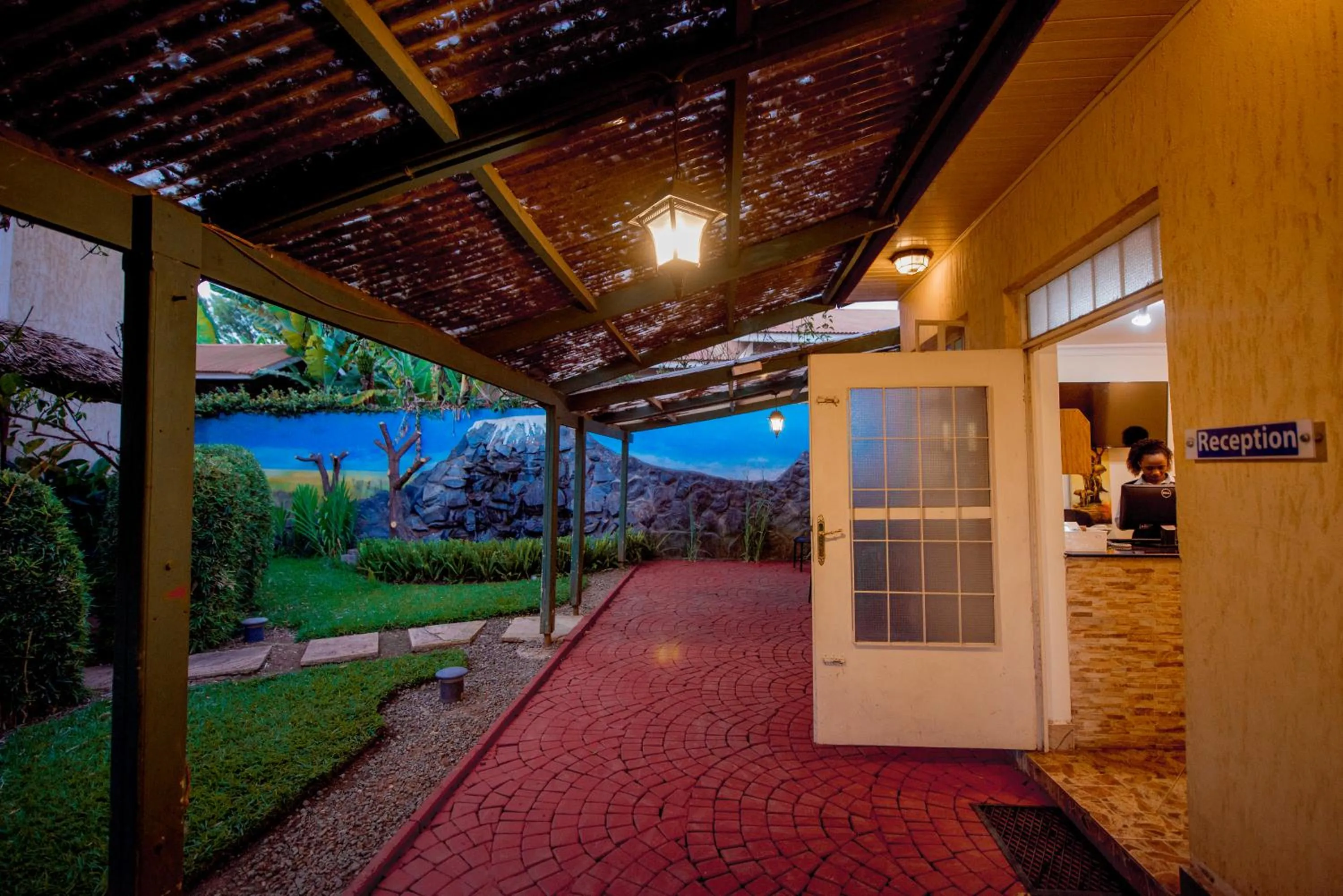 Property building in Crest Safari Lodge Bed and Breakfast