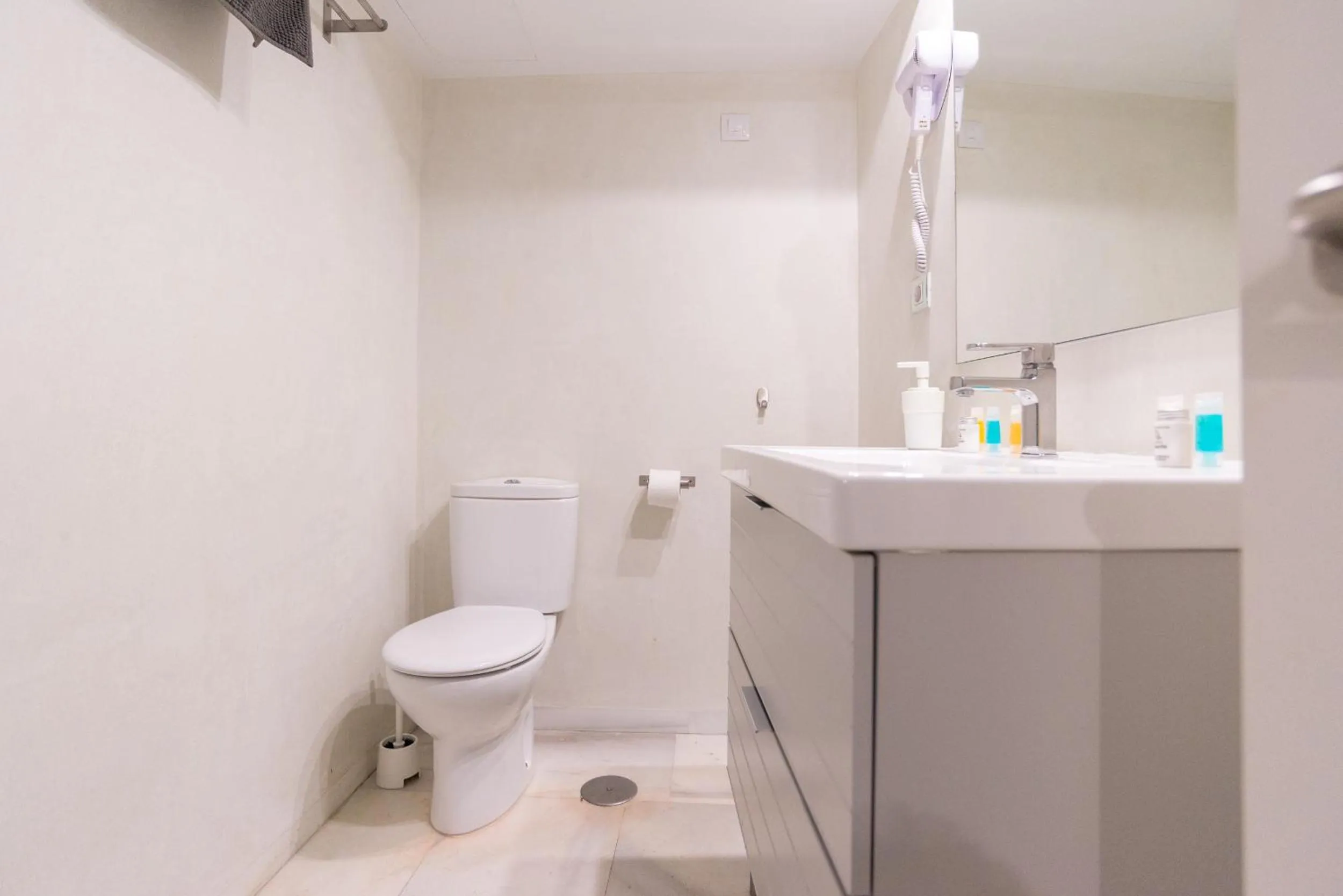 Bedroom in Malaga City Breaks