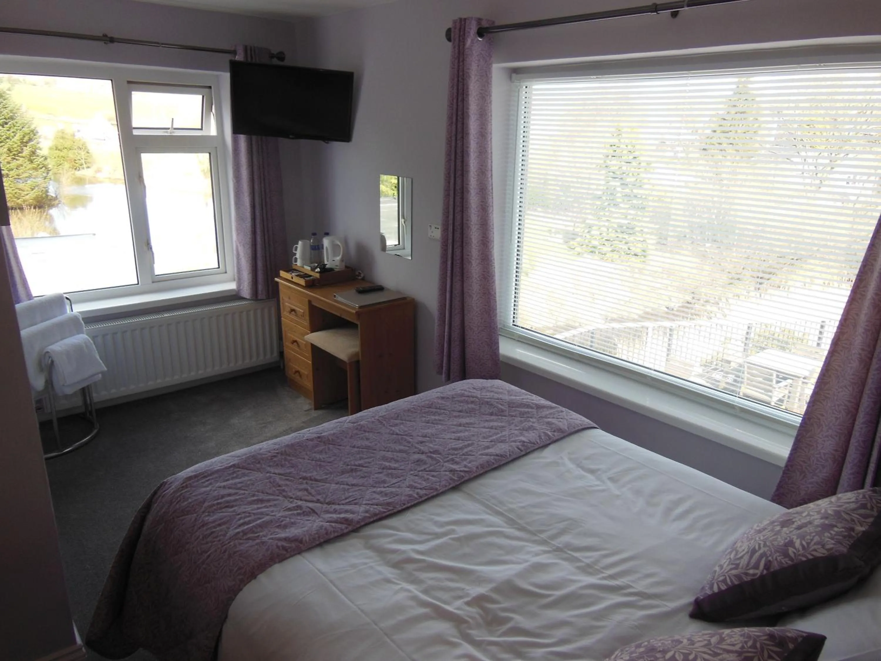 Bedroom, Bed in Y Giler Arms