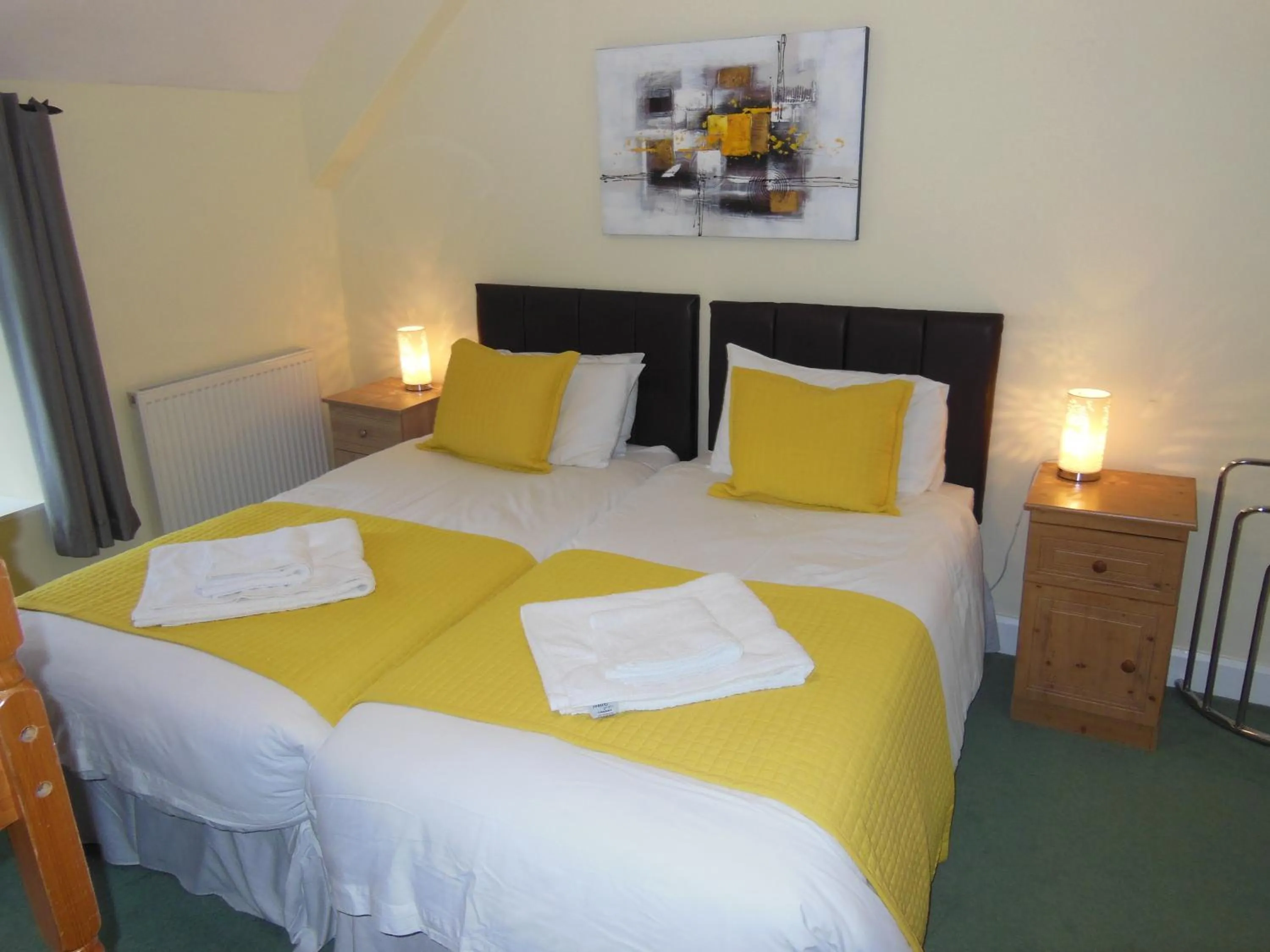 Bedroom, Bed in Y Giler Arms