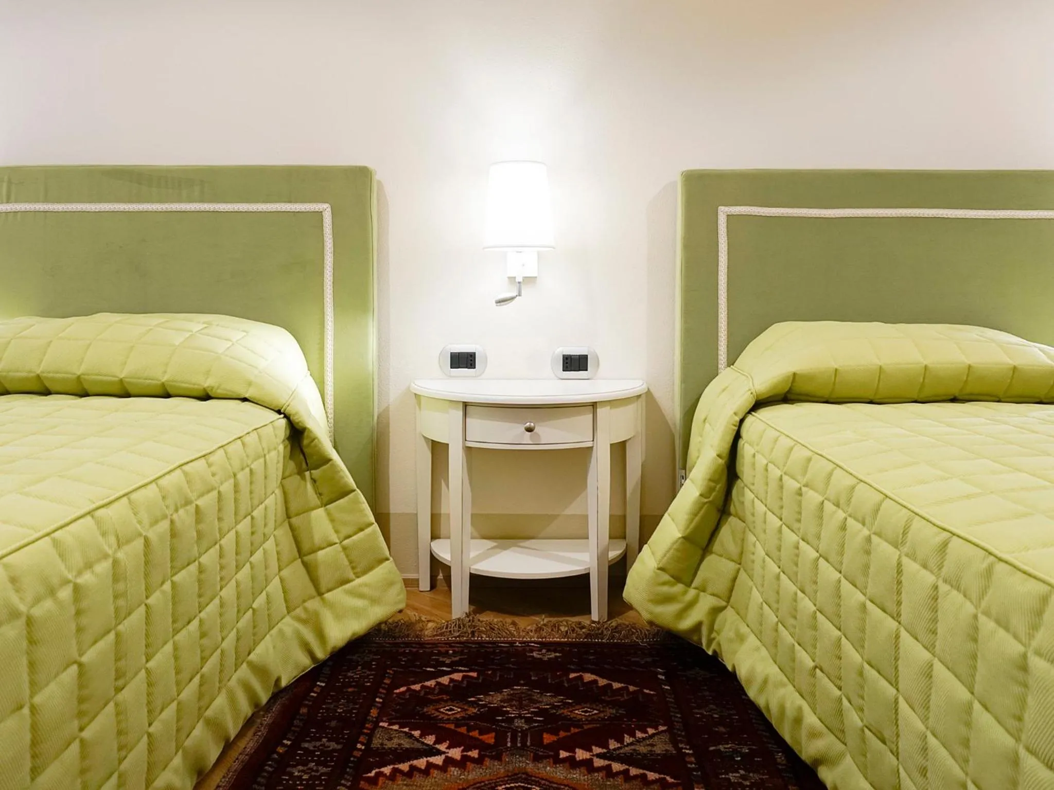 Photo of the whole room, Bed in Casa Isolani Luxury Rooms Piazza Maggiore 1