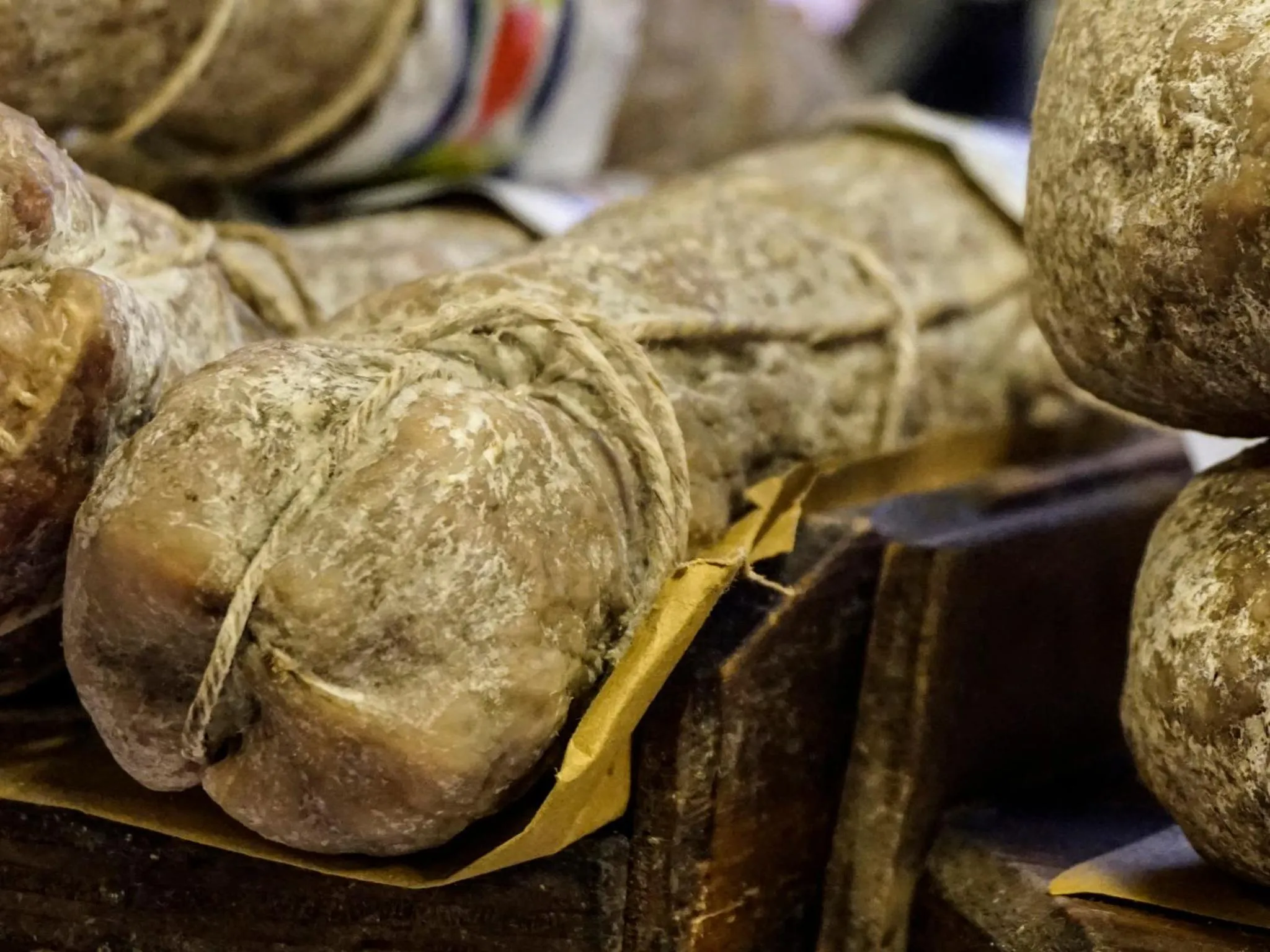 Property building in Casa Isolani Luxury Rooms Piazza Maggiore 1