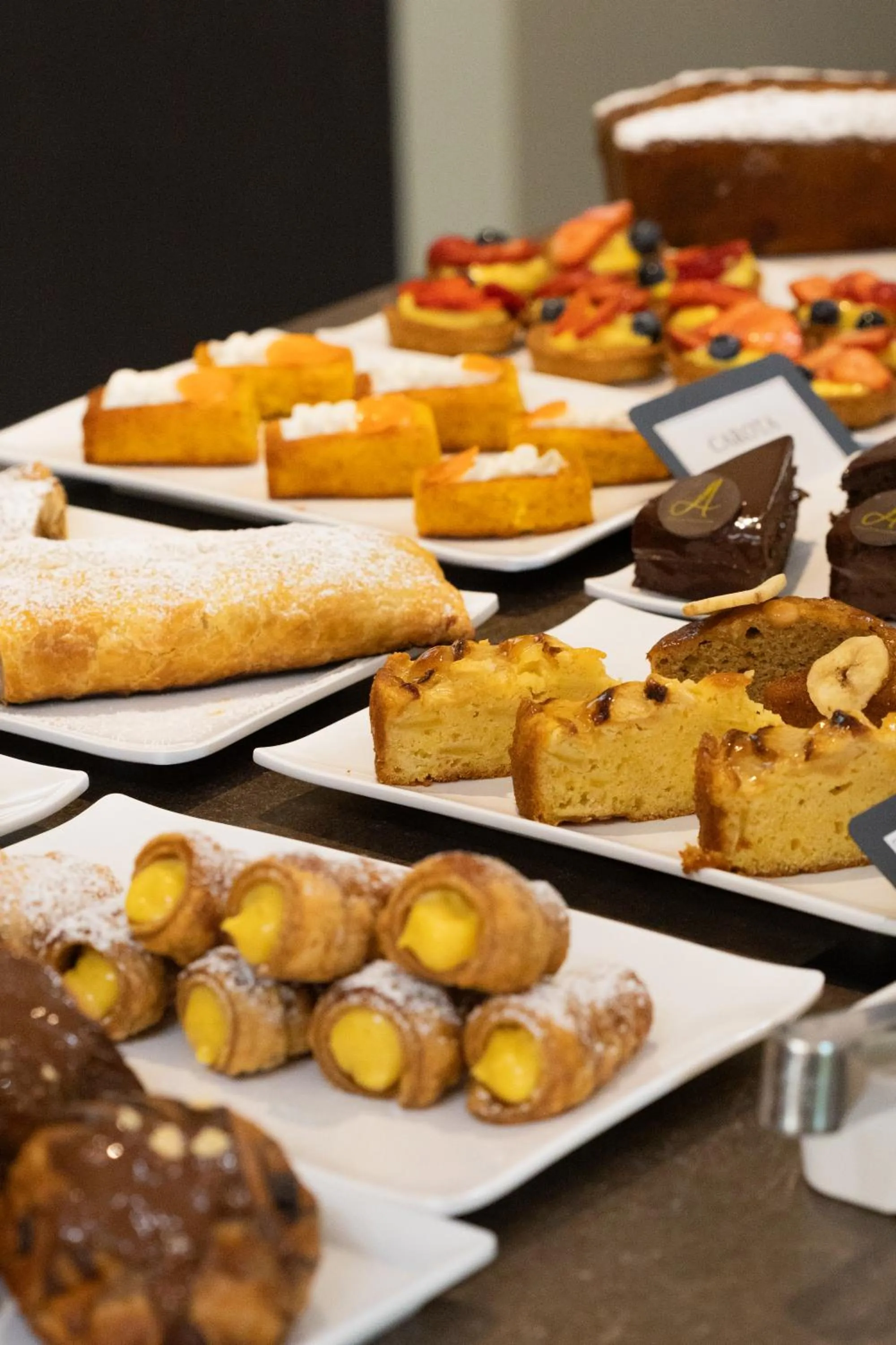 Buffet breakfast in California Pastry Hotel