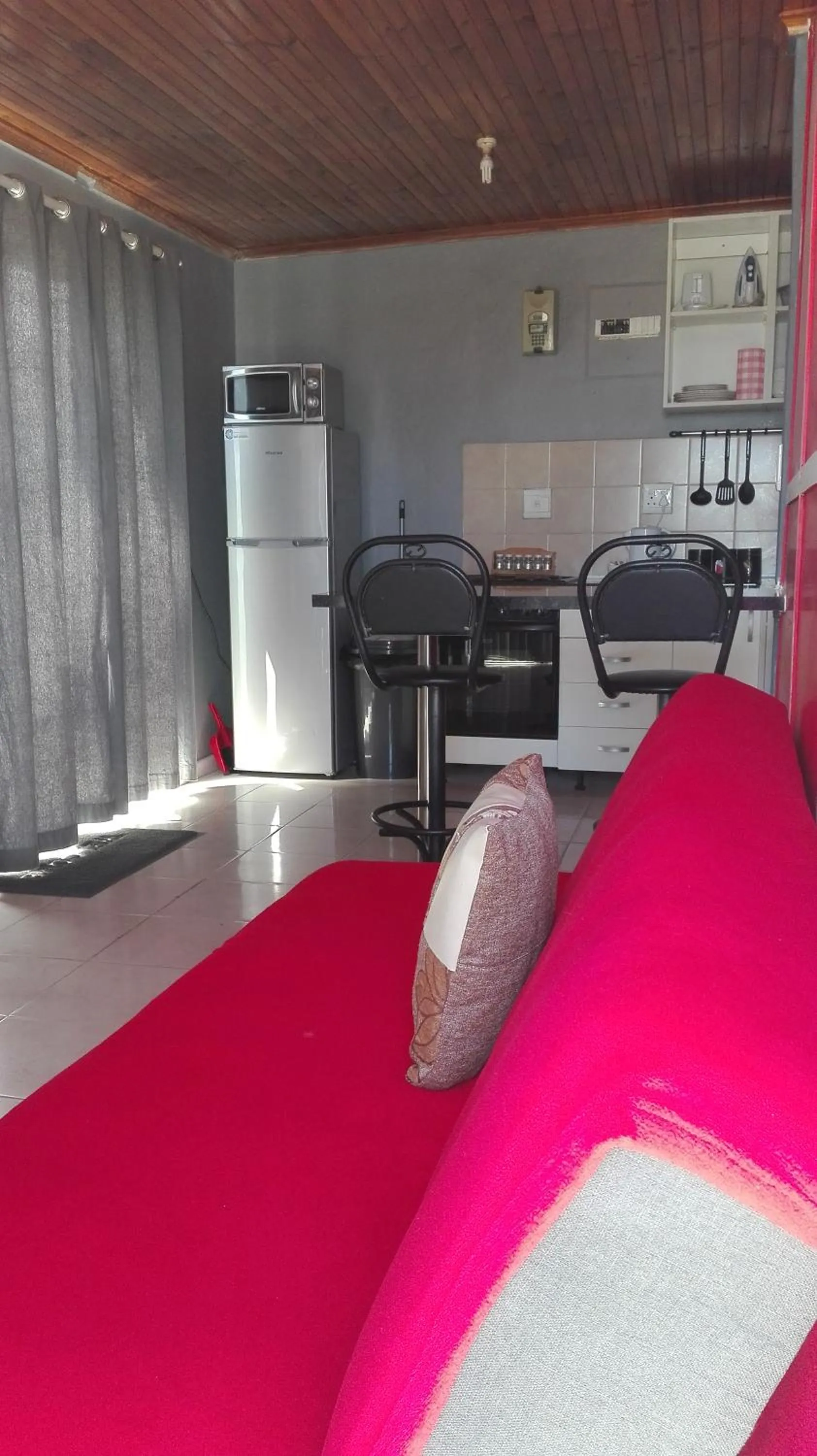 Communal lounge/ TV room in Beulahland Guesthouse