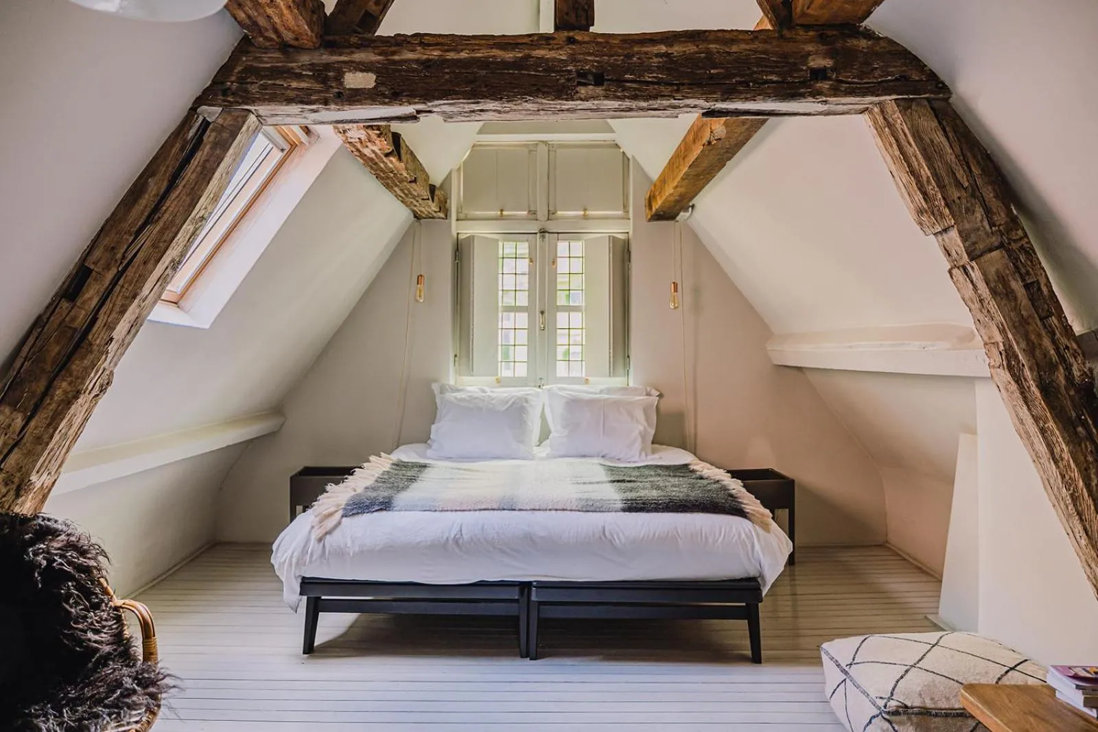 Bedroom, Bed in Burgstraat 8