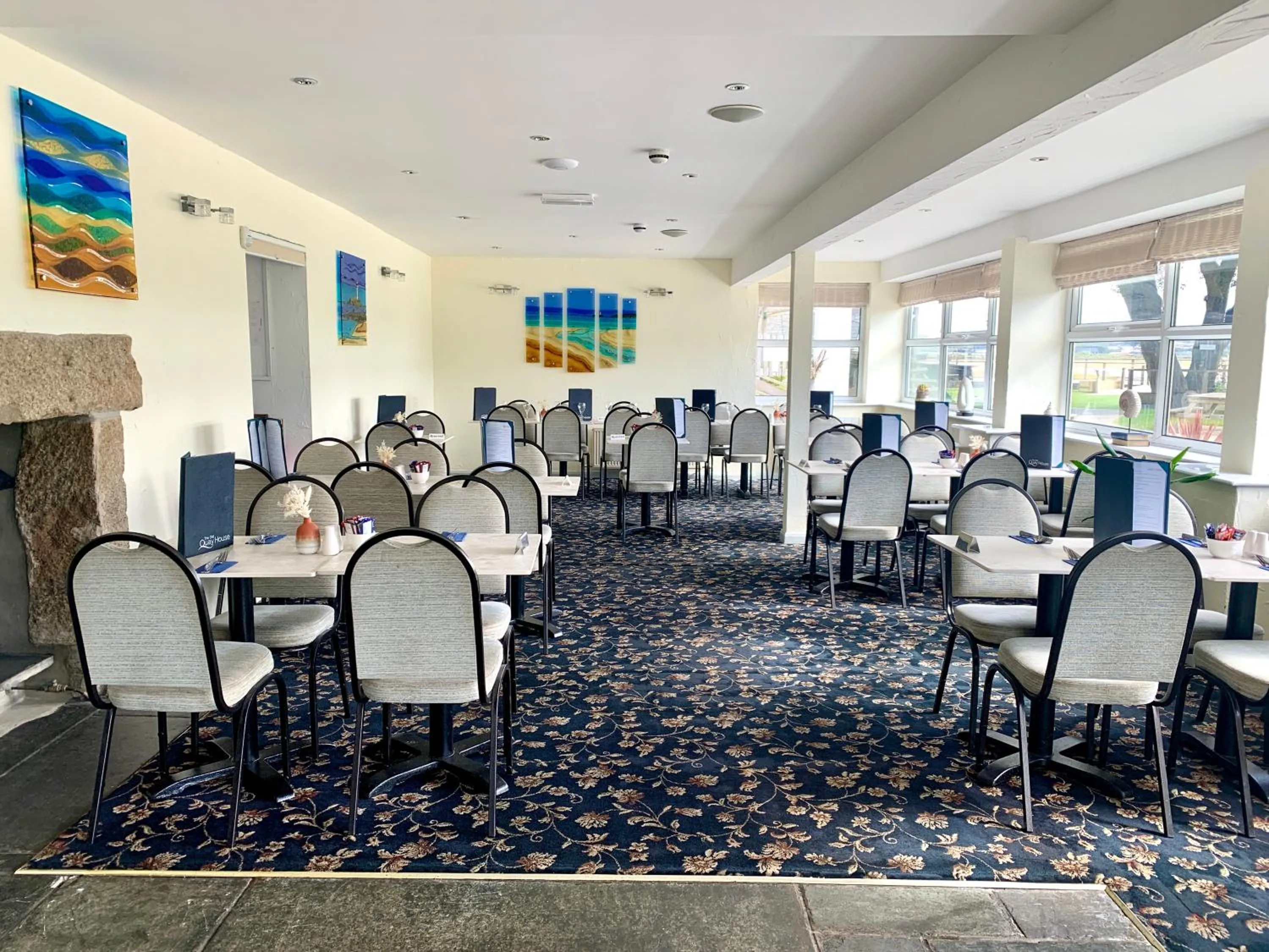 Restaurant/places to eat in The Old Quay House