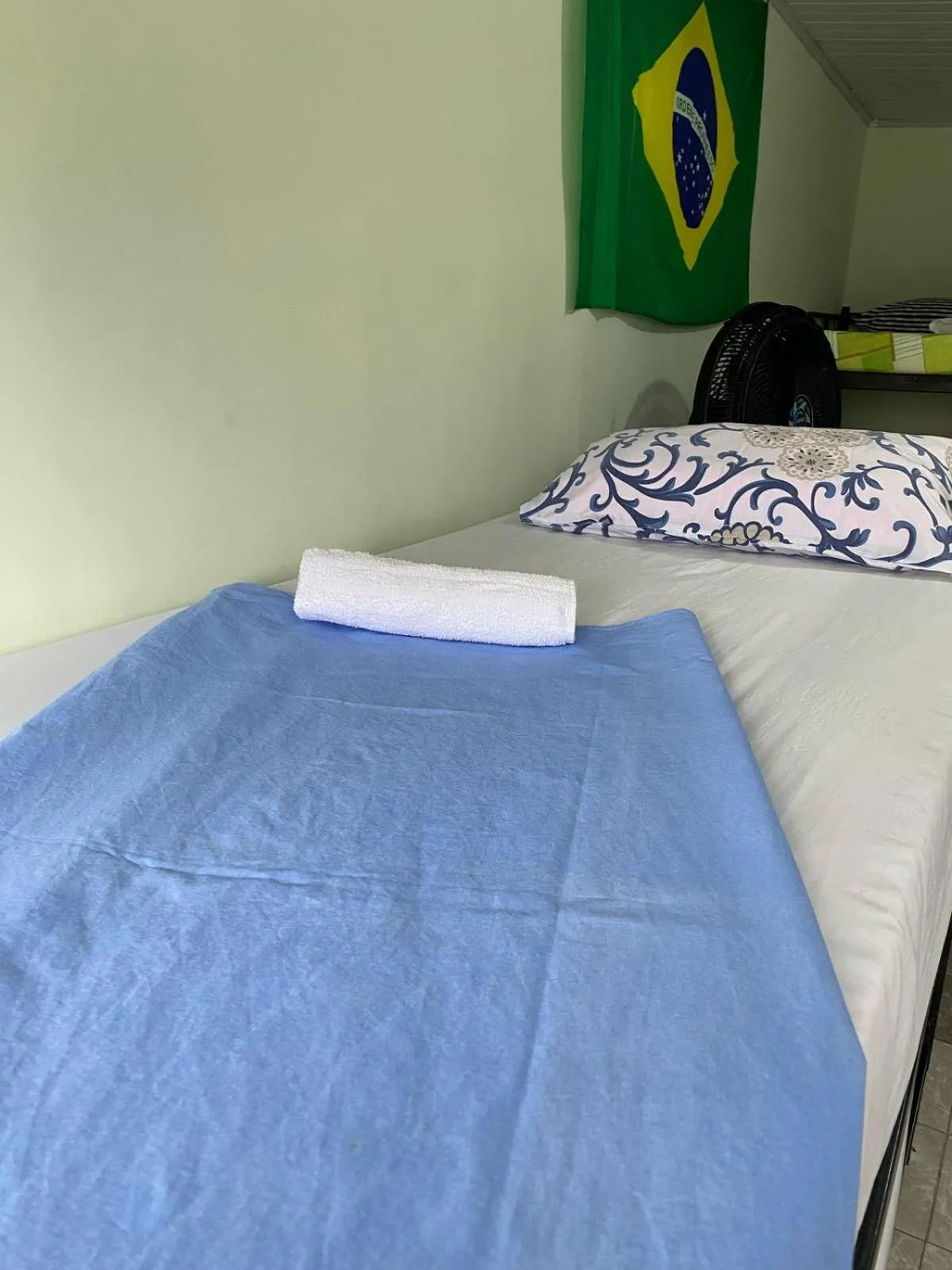 Quarto Masculino Compartilhado Santa Teresa Barra Glória Em cobertura