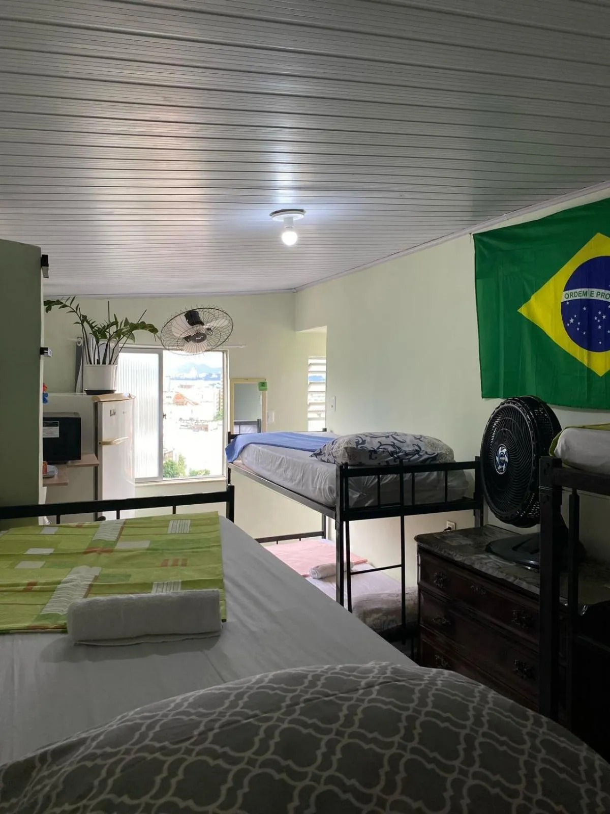 Quarto Masculino Compartilhado Santa Teresa Barra Glória Em cobertura