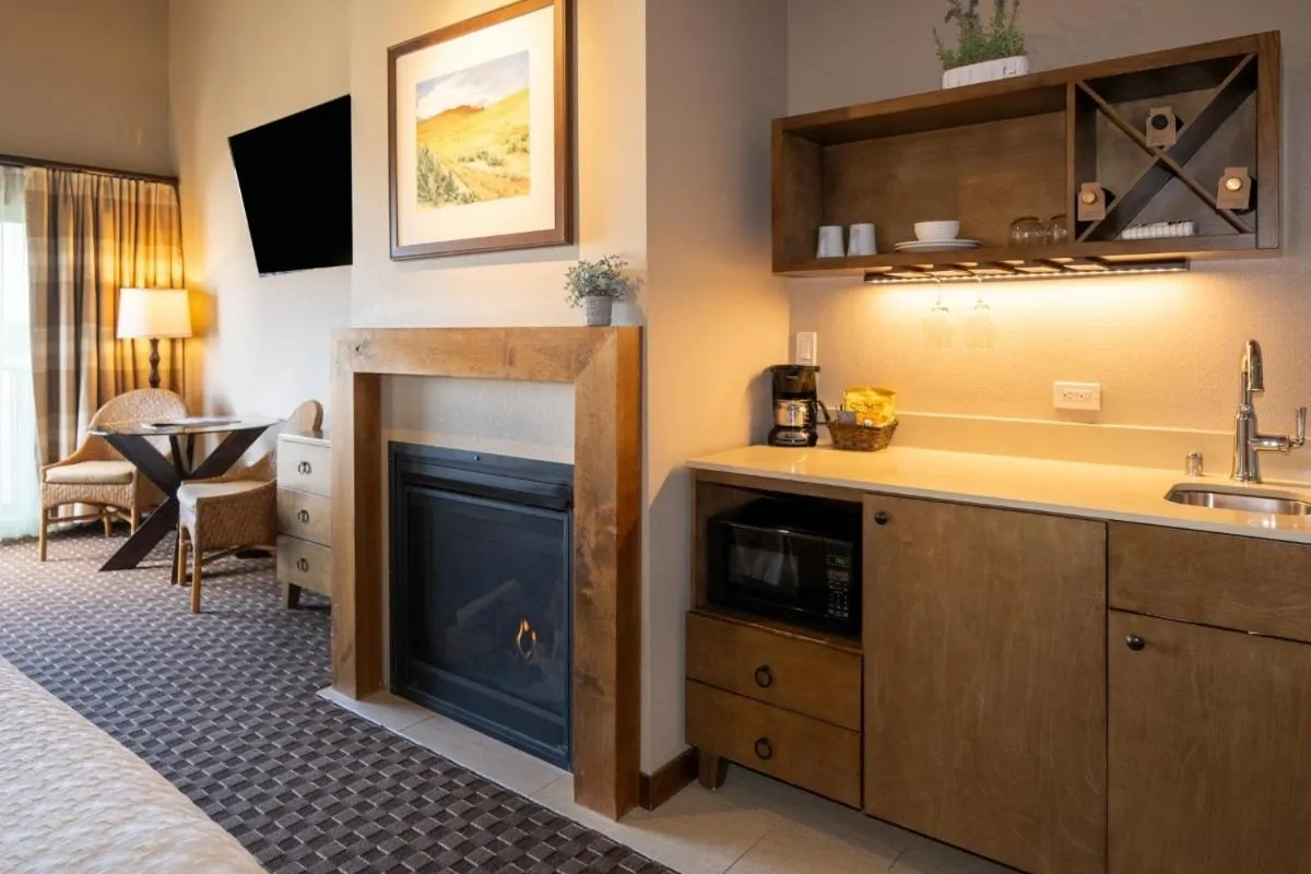 Bed in The Lodge at Columbia Point