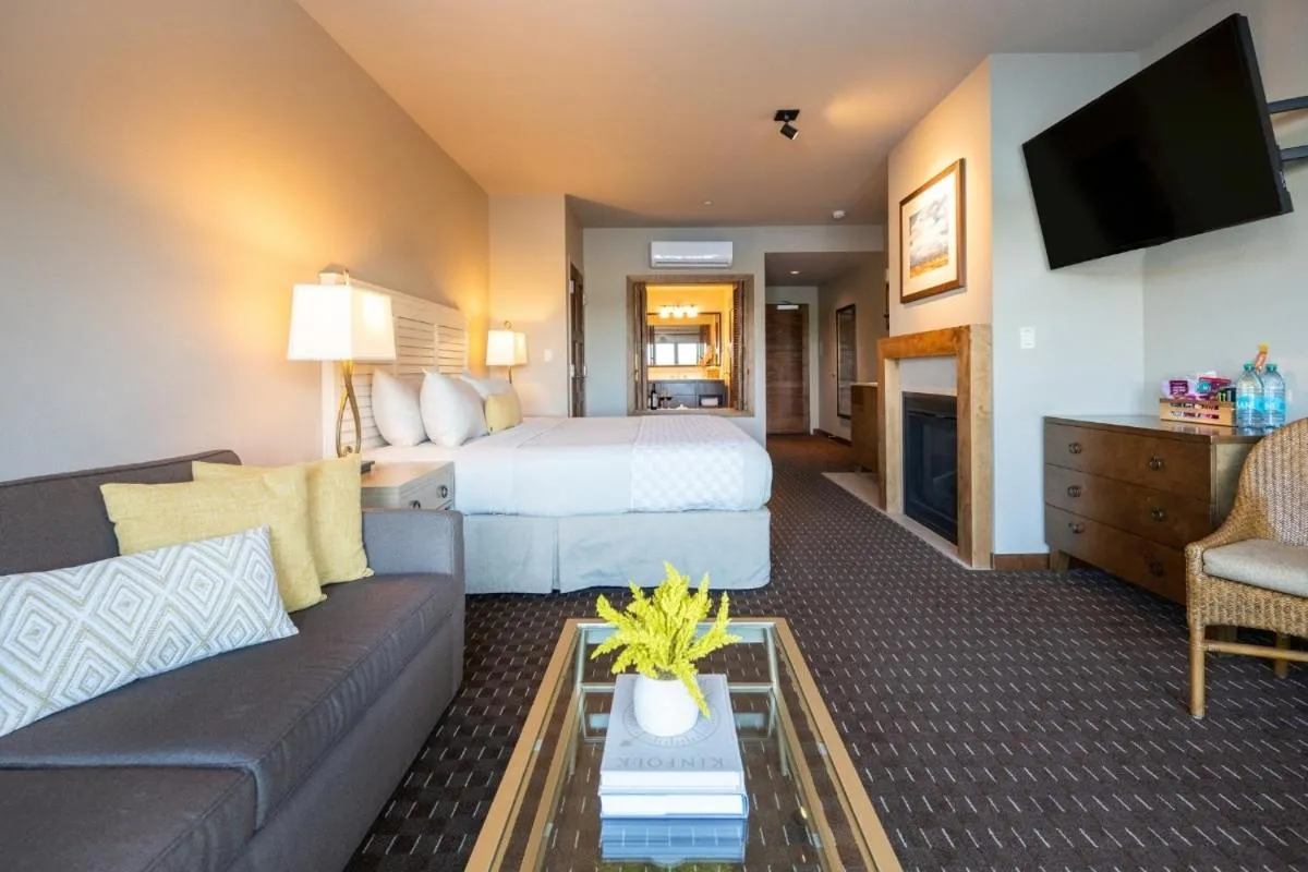 Bed in The Lodge at Columbia Point