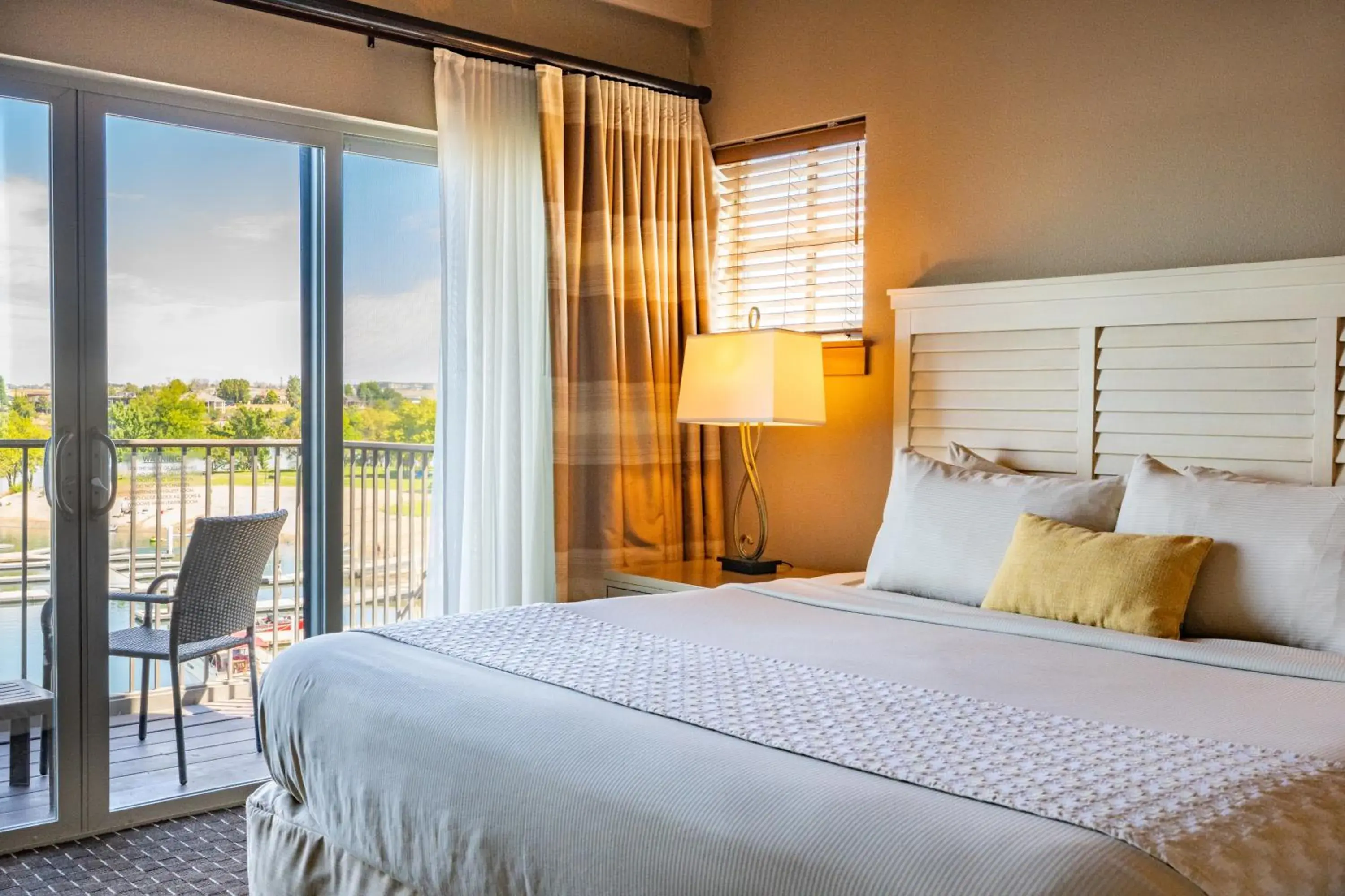 Bed in The Lodge at Columbia Point Bed in The Lodge at Columbia Point