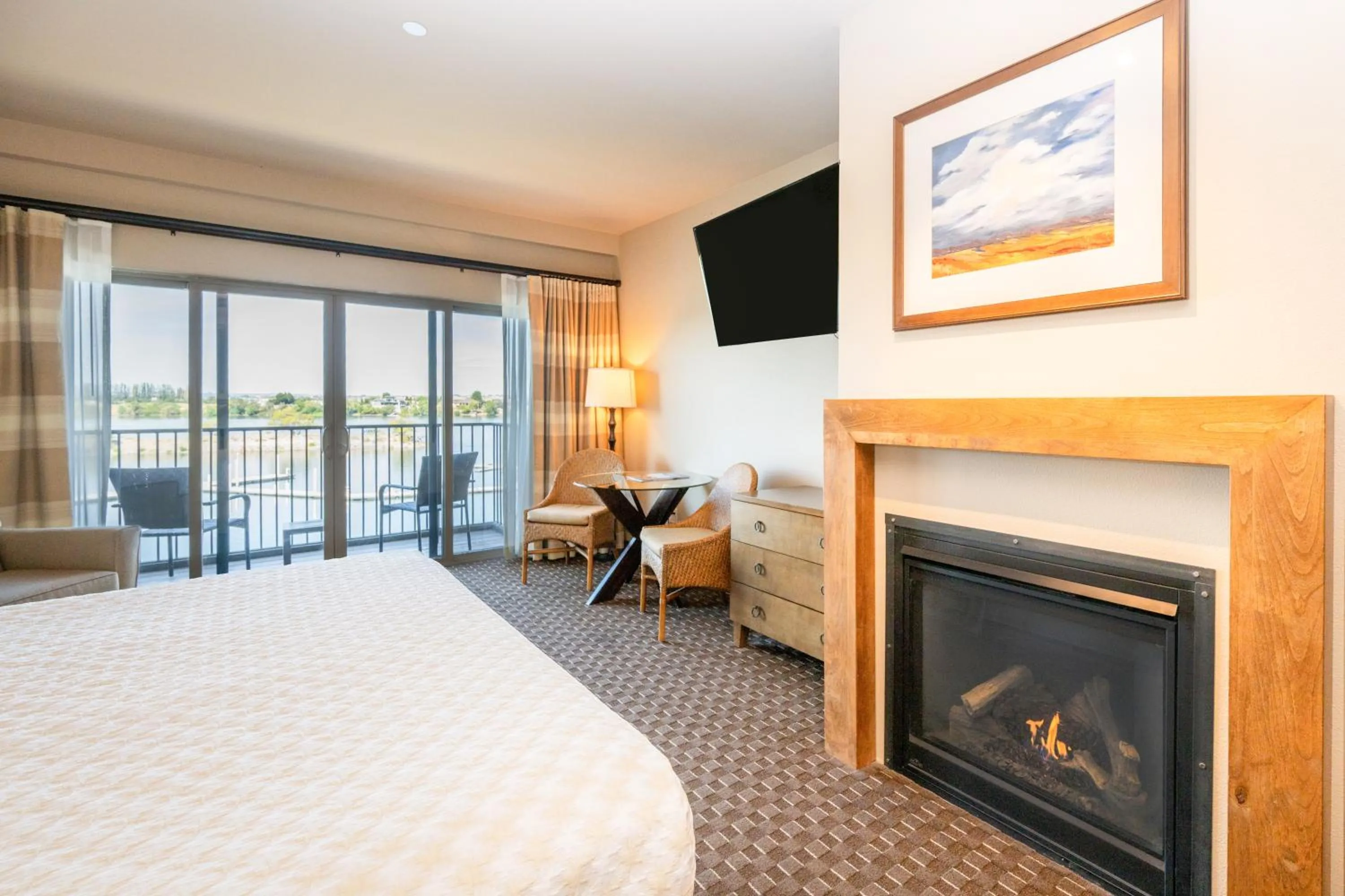 Bed in The Lodge at Columbia Point