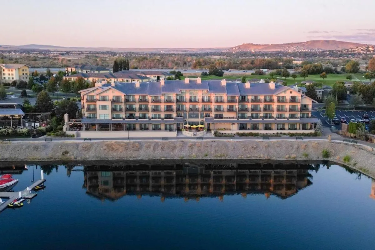 The Lodge at Columbia Point