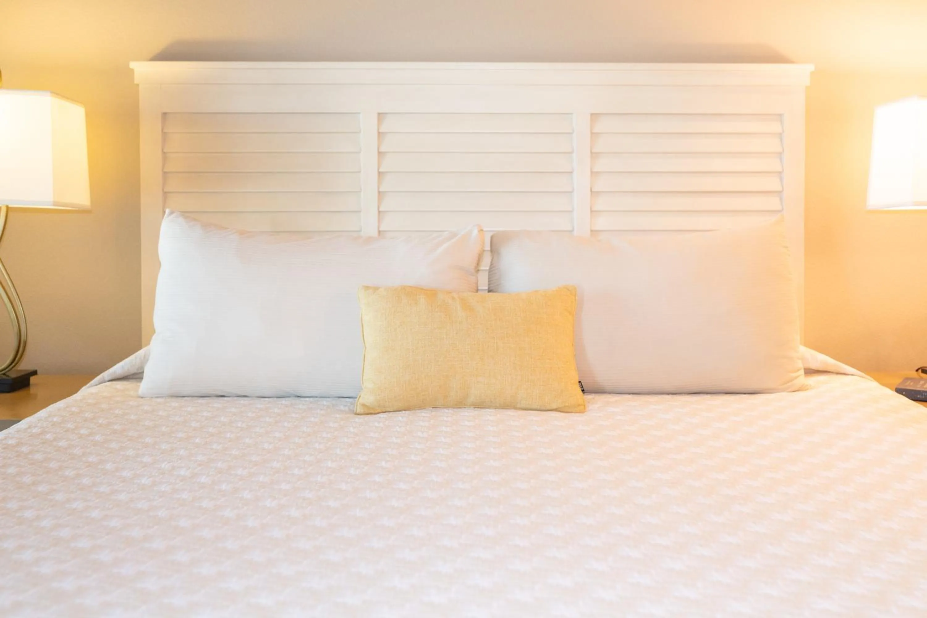 Bed in The Lodge at Columbia Point