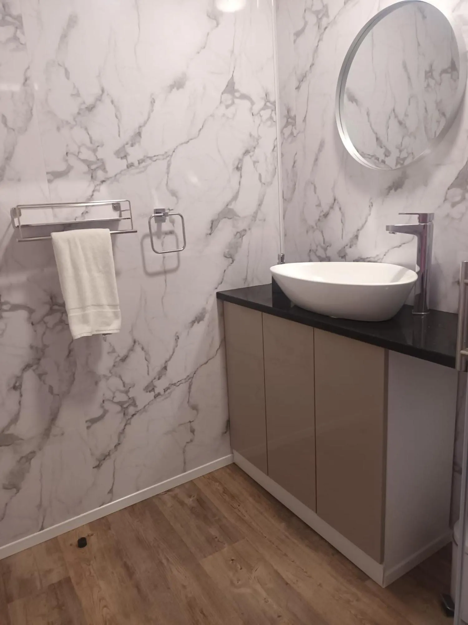 Bathroom in The Renishaw Rooms