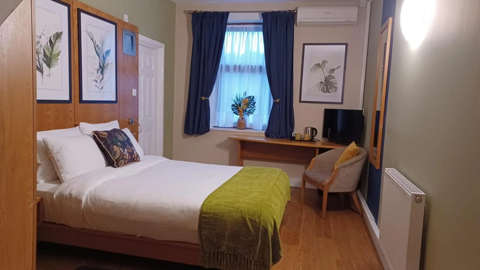 Bed in The Renishaw Rooms