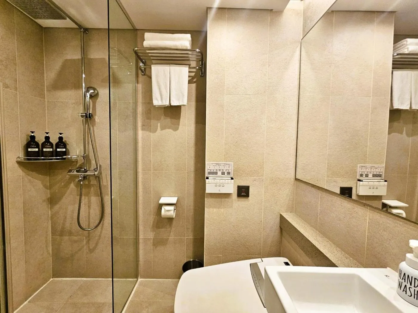 Shower in Hotel Uri&