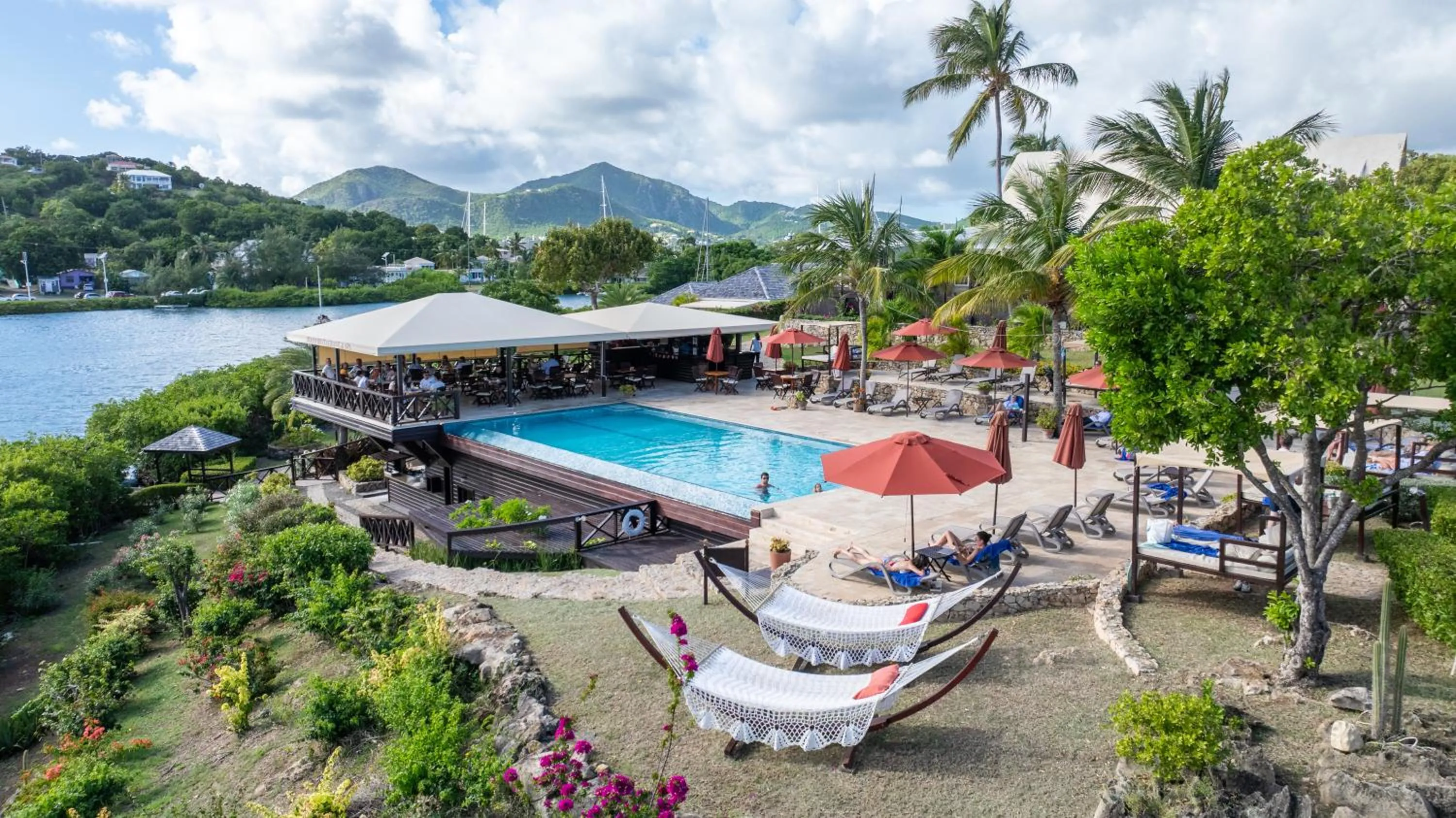 Restaurant/places to eat in Gunpowder House & Suites