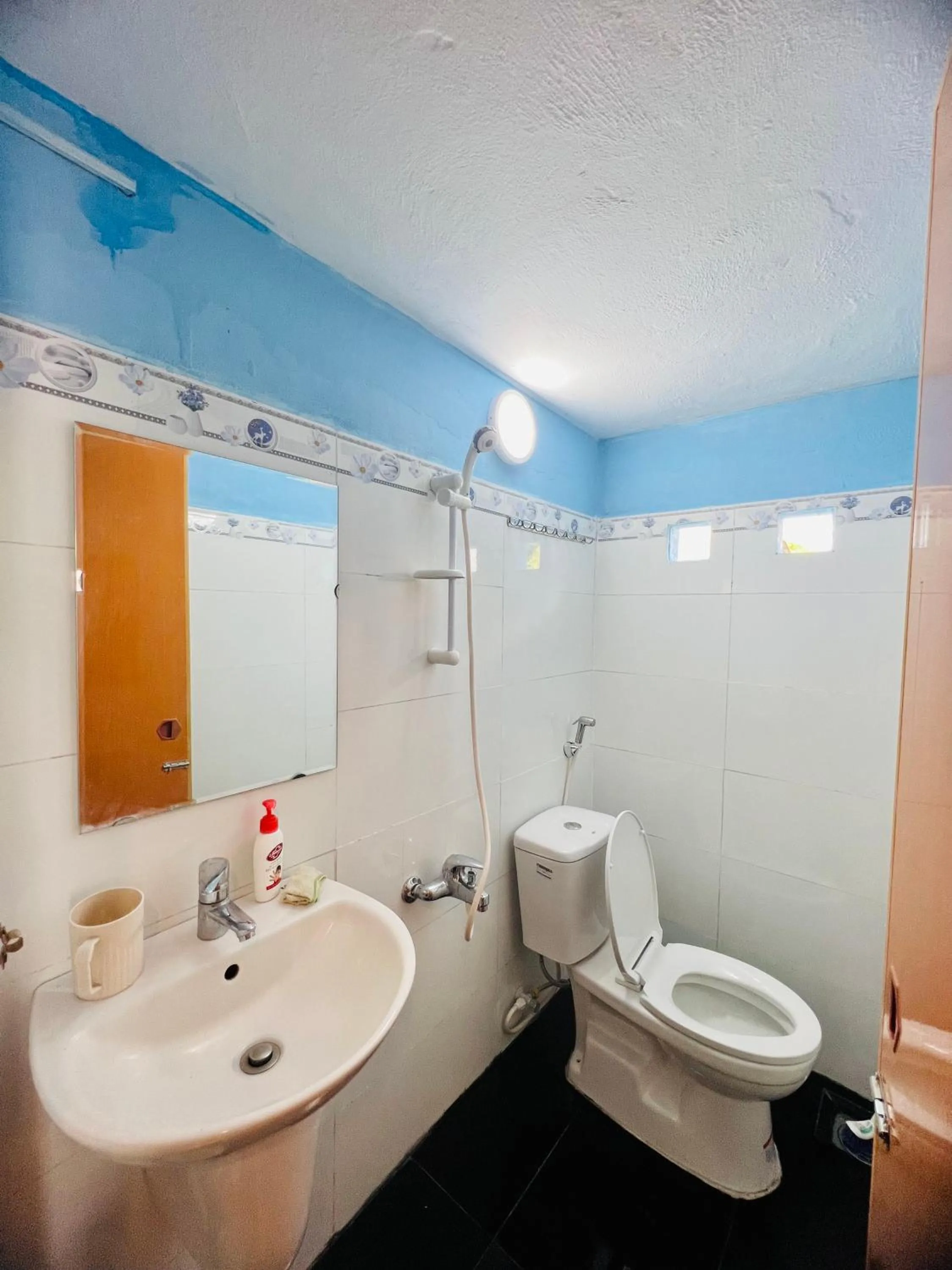 Shower in Vietnam Phuot Real Home