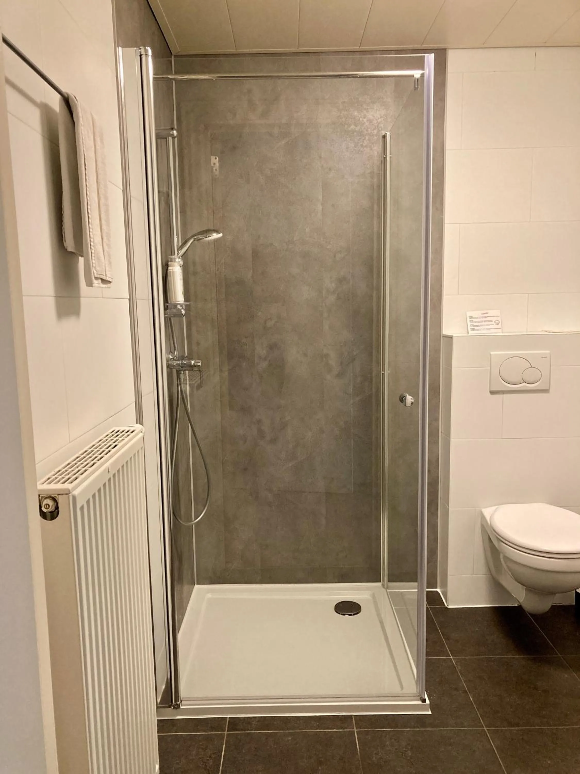 Bathroom in B&B Castellier