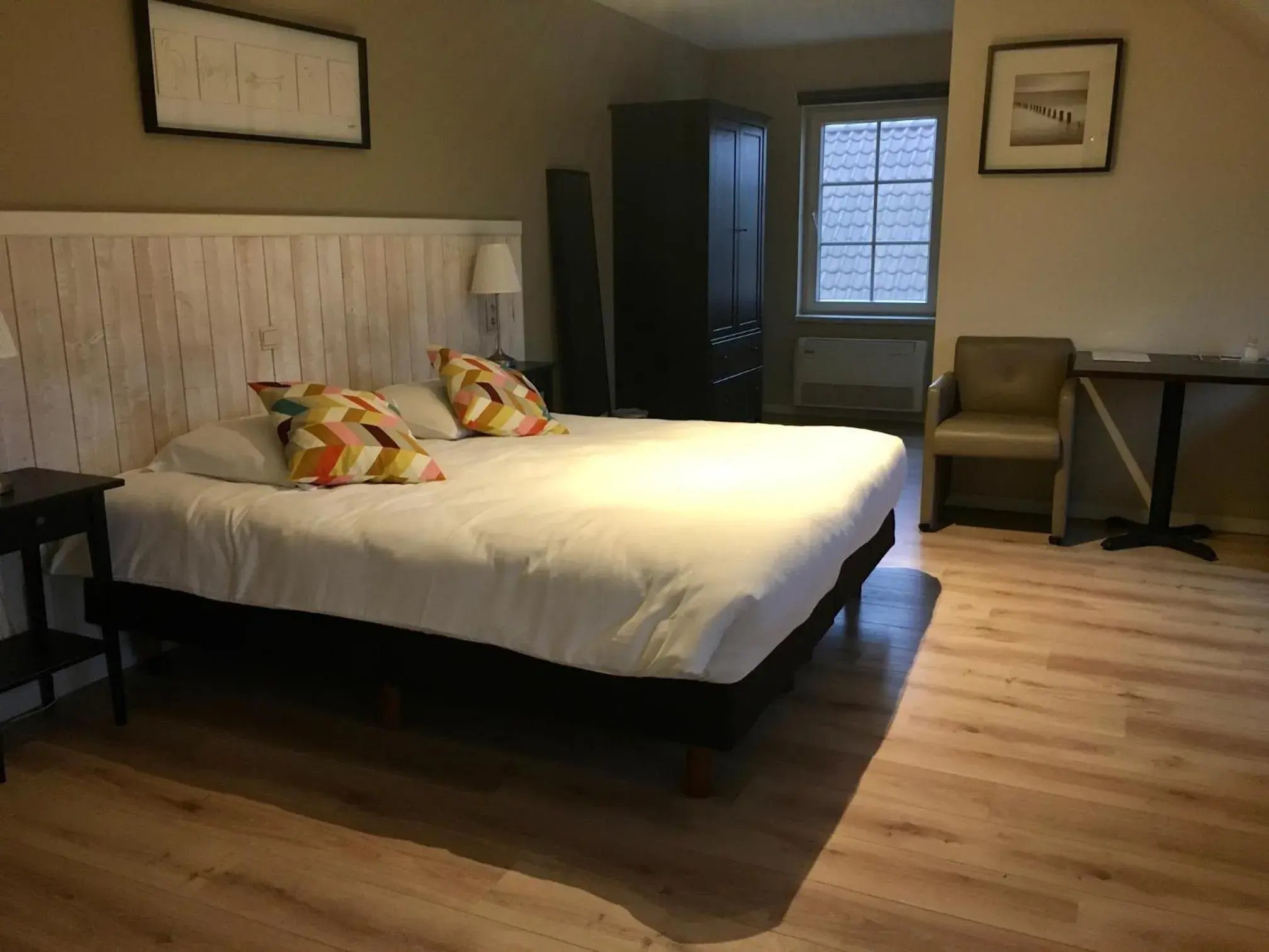 Large Double or Twin Room - single occupancy in B&B Castellier Large Double or Twin Room - single occupancy in B&B Castellier
