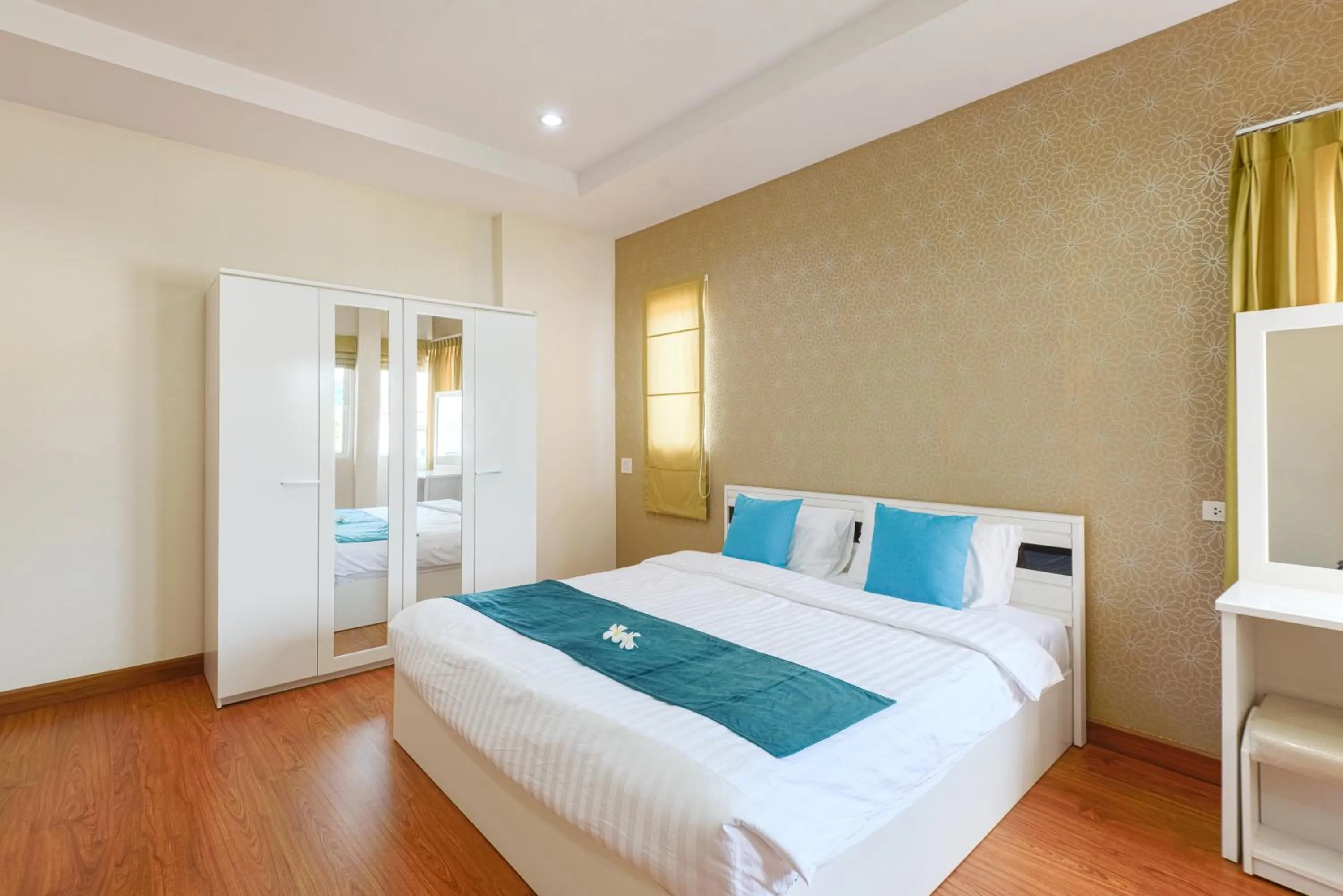 Bed in June Pool Villa