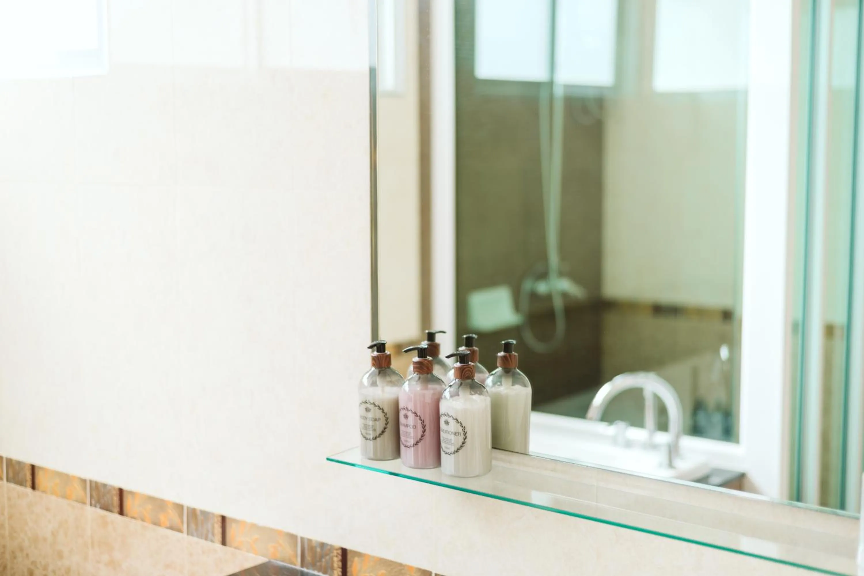 Bathroom in June Pool Villa