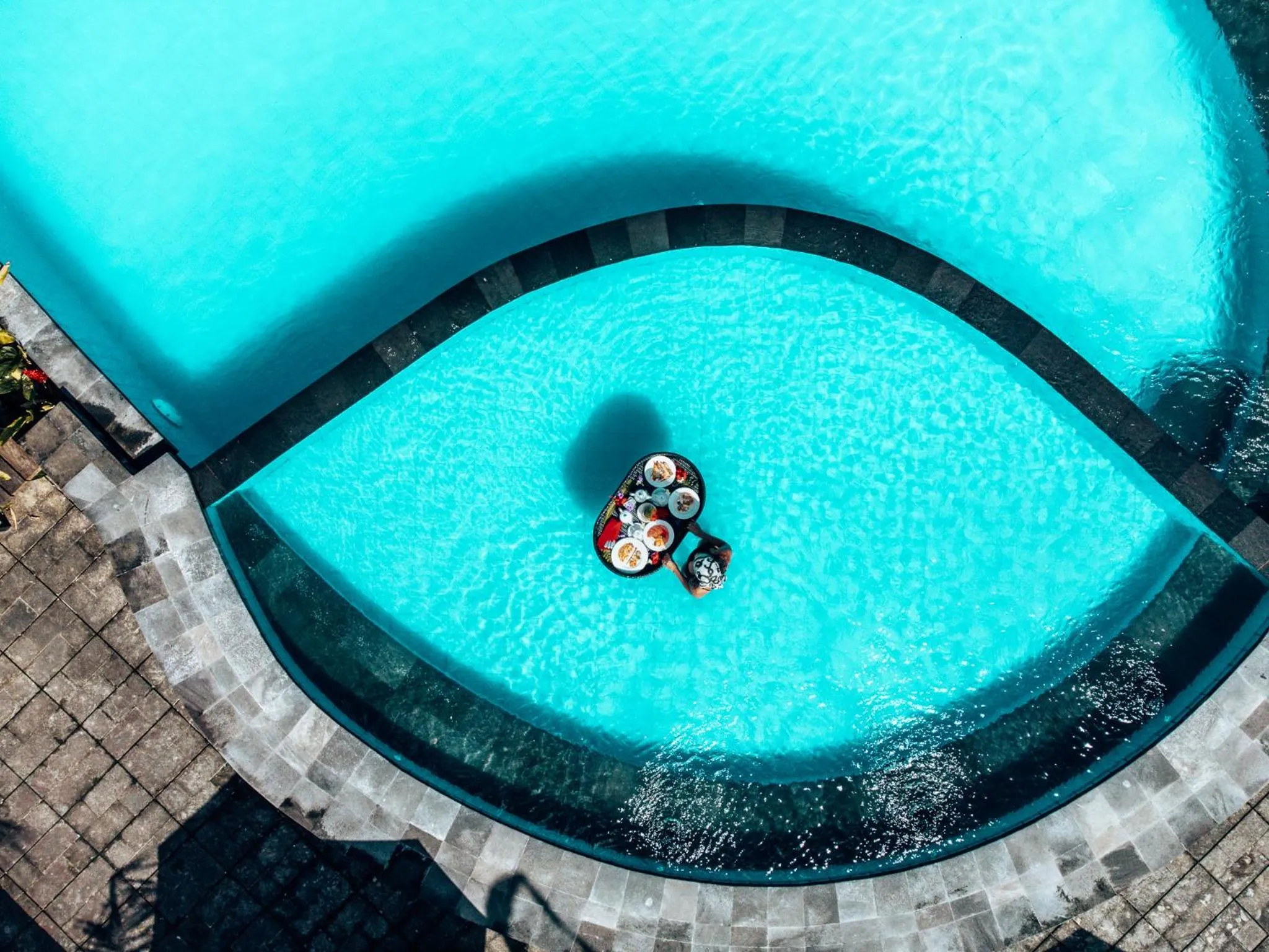 Swimming pool in Uma Dawa Resort and Spa