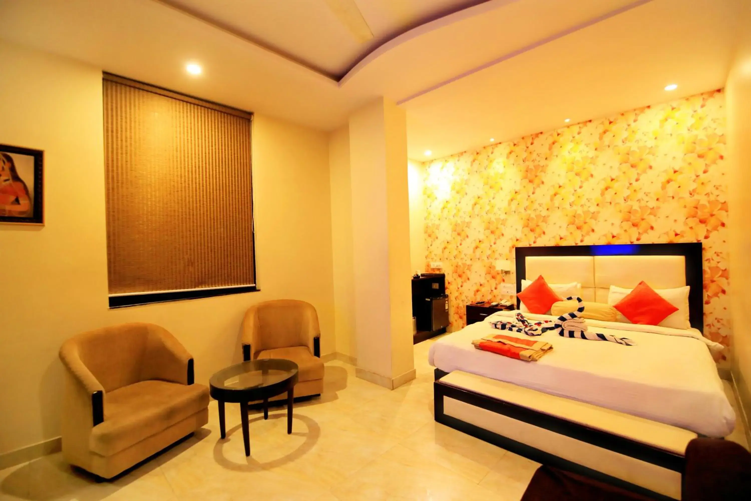 Photo of the whole room, Bed in V One Pride Photo of the whole room, Bed in V One Pride