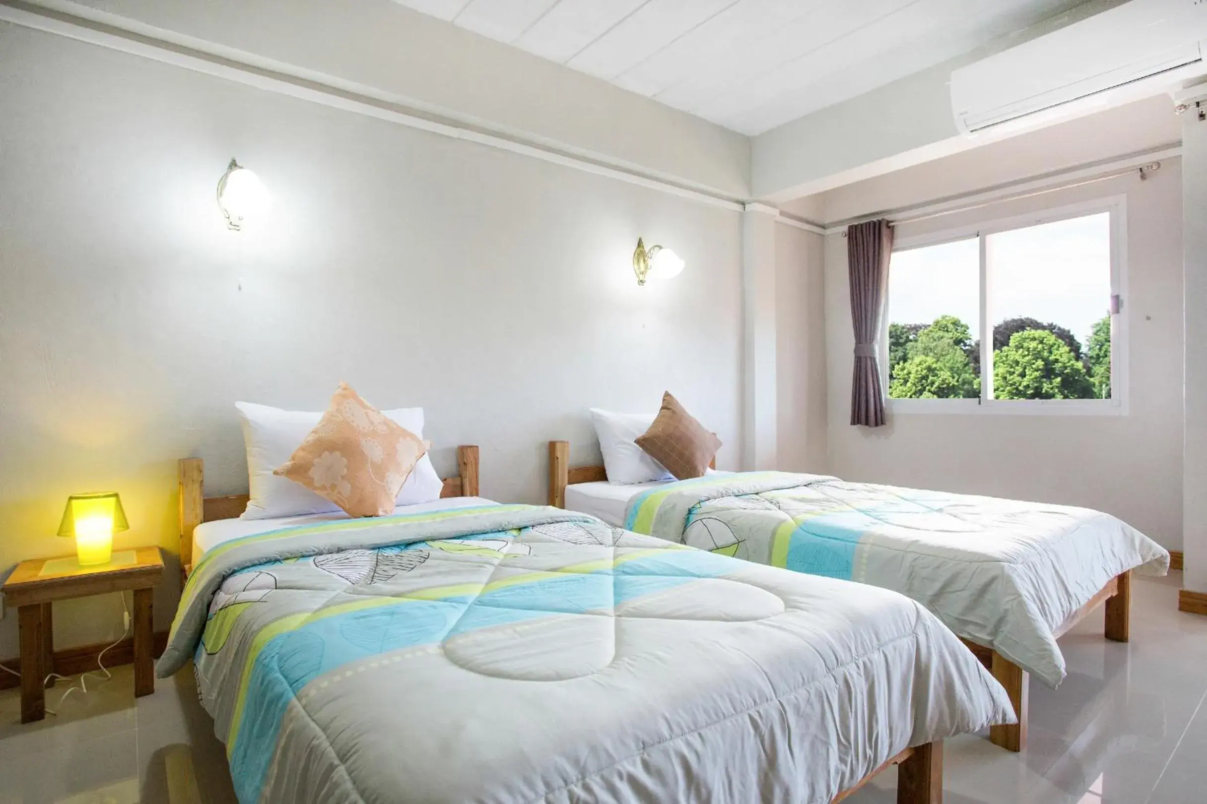 Photo of the whole room, Bed in Baan Bangrak Residence Photo of the whole room, Bed in Baan Bangrak Residence