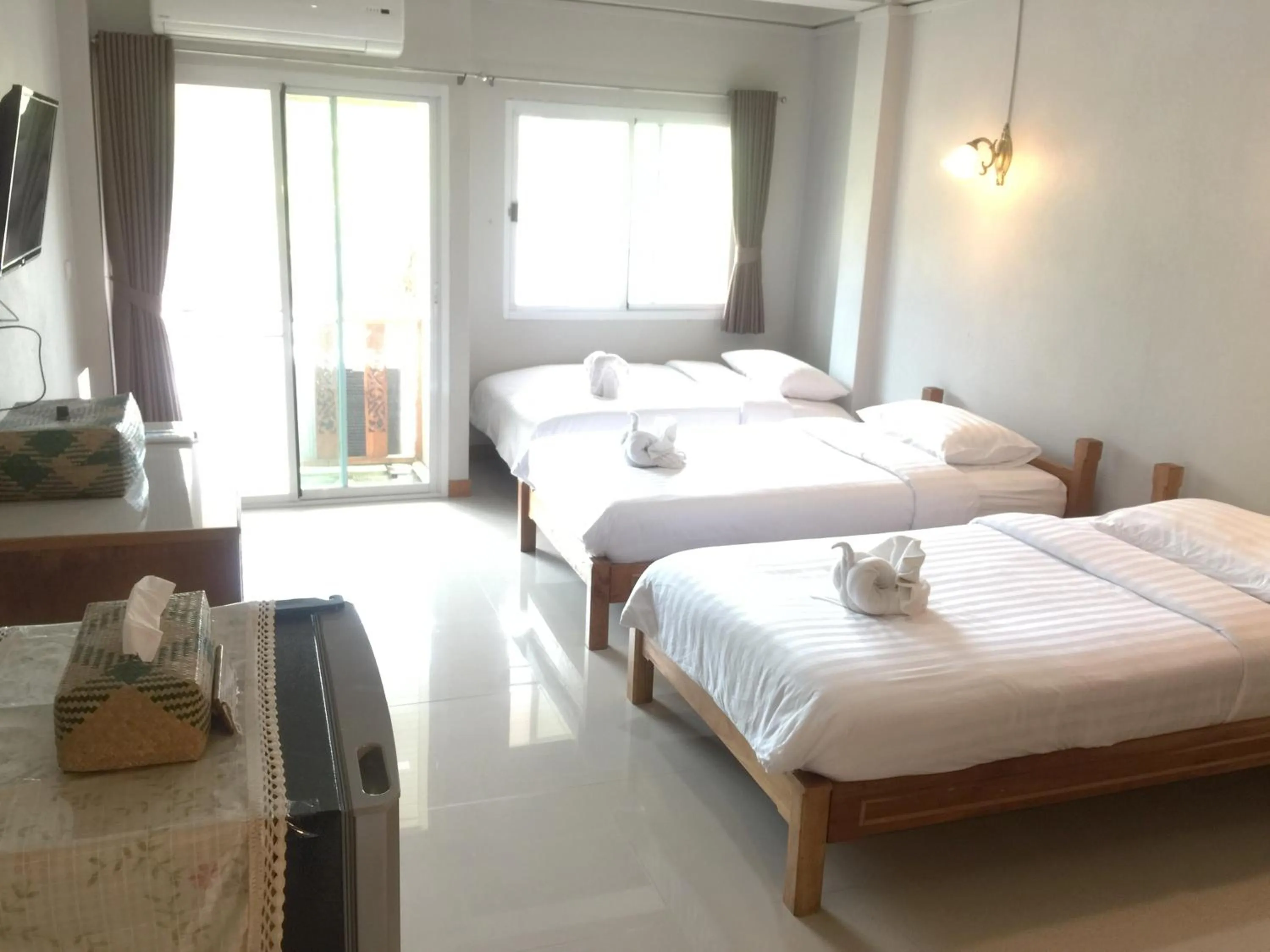 Bed in Baan Bangrak Residence