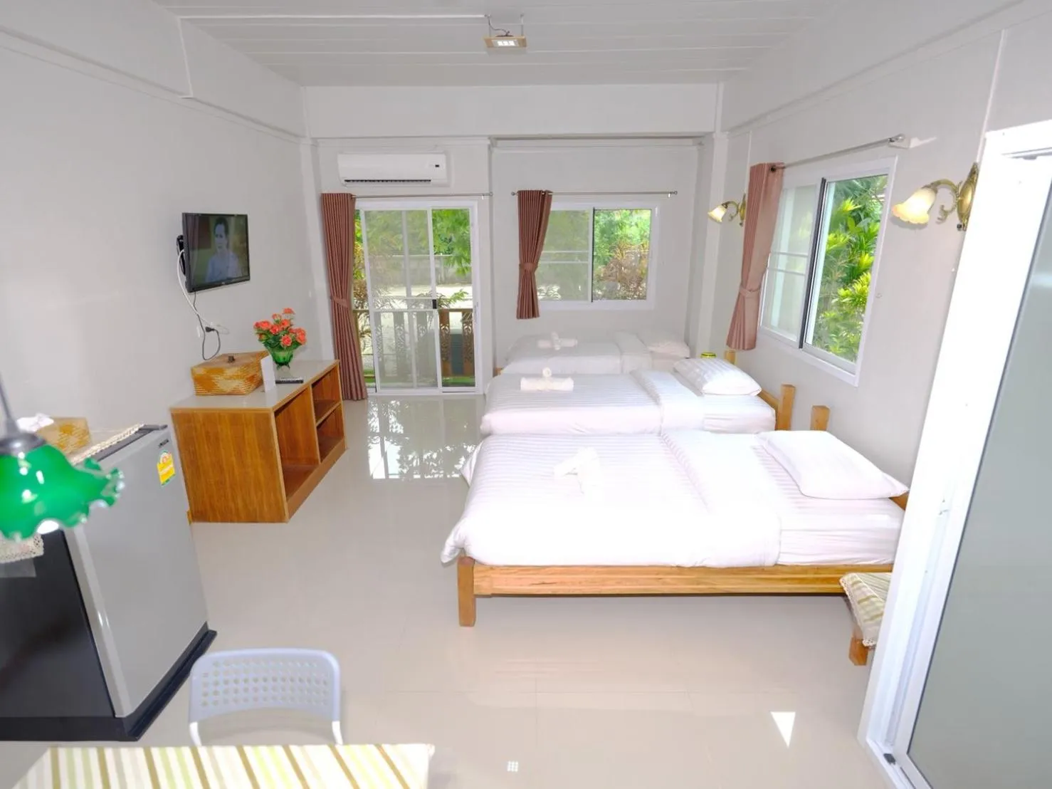 Bed in Baan Bangrak Residence
