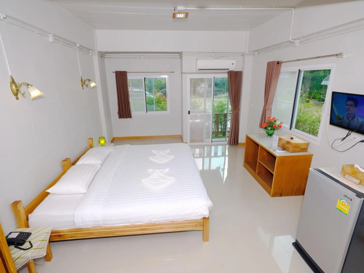 Bed in Baan Bangrak Residence